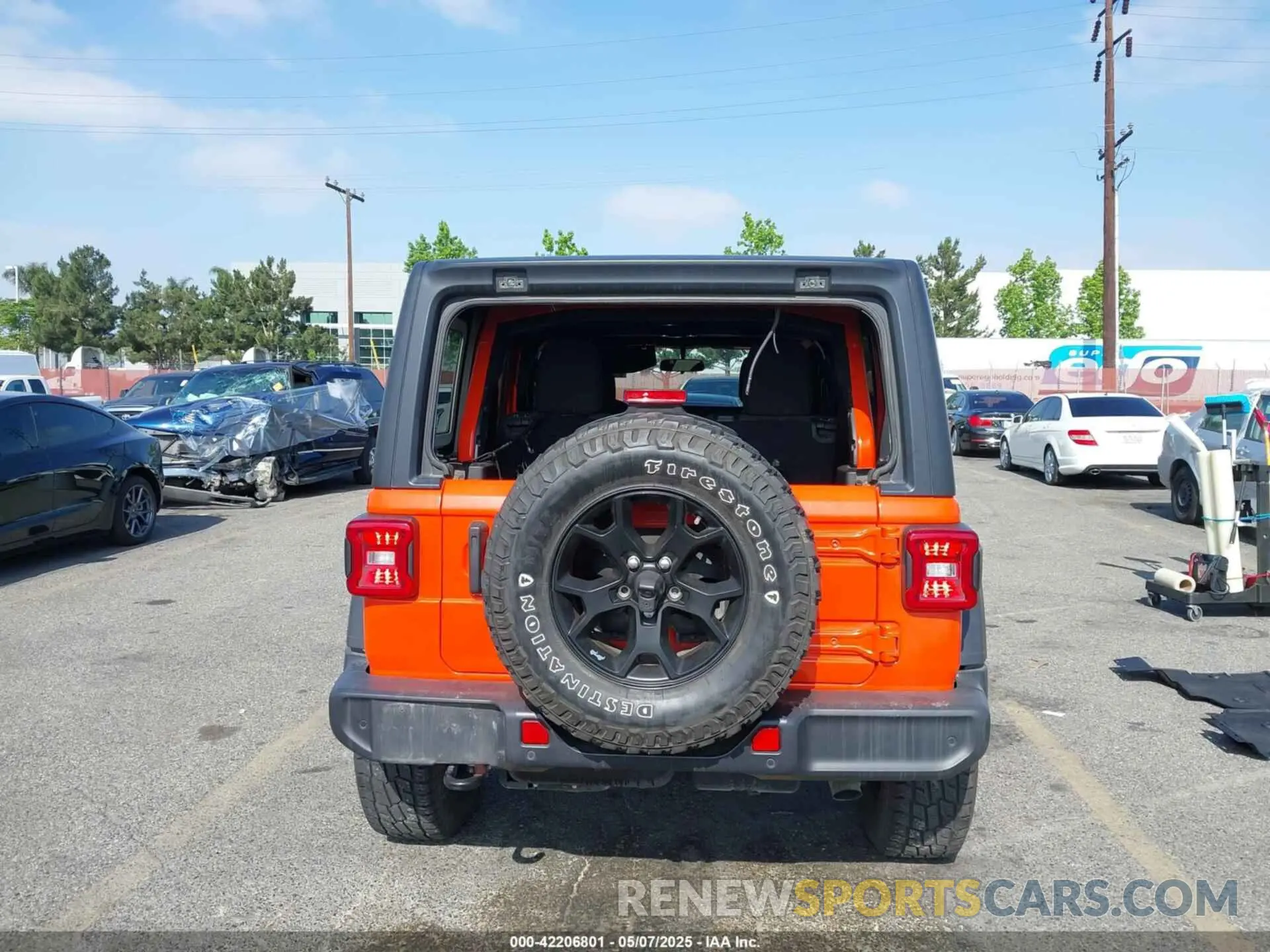 15 Photograph of a damaged car 1C4HJXDM9LW285935 JEEP WRANGLER UNLIMITED 2020