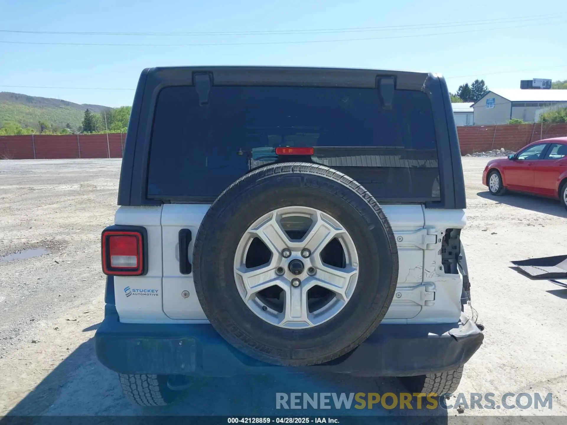 17 Photograph of a damaged car 1C4HJXDN0LW204734 JEEP WRANGLER UNLIMITED 2020