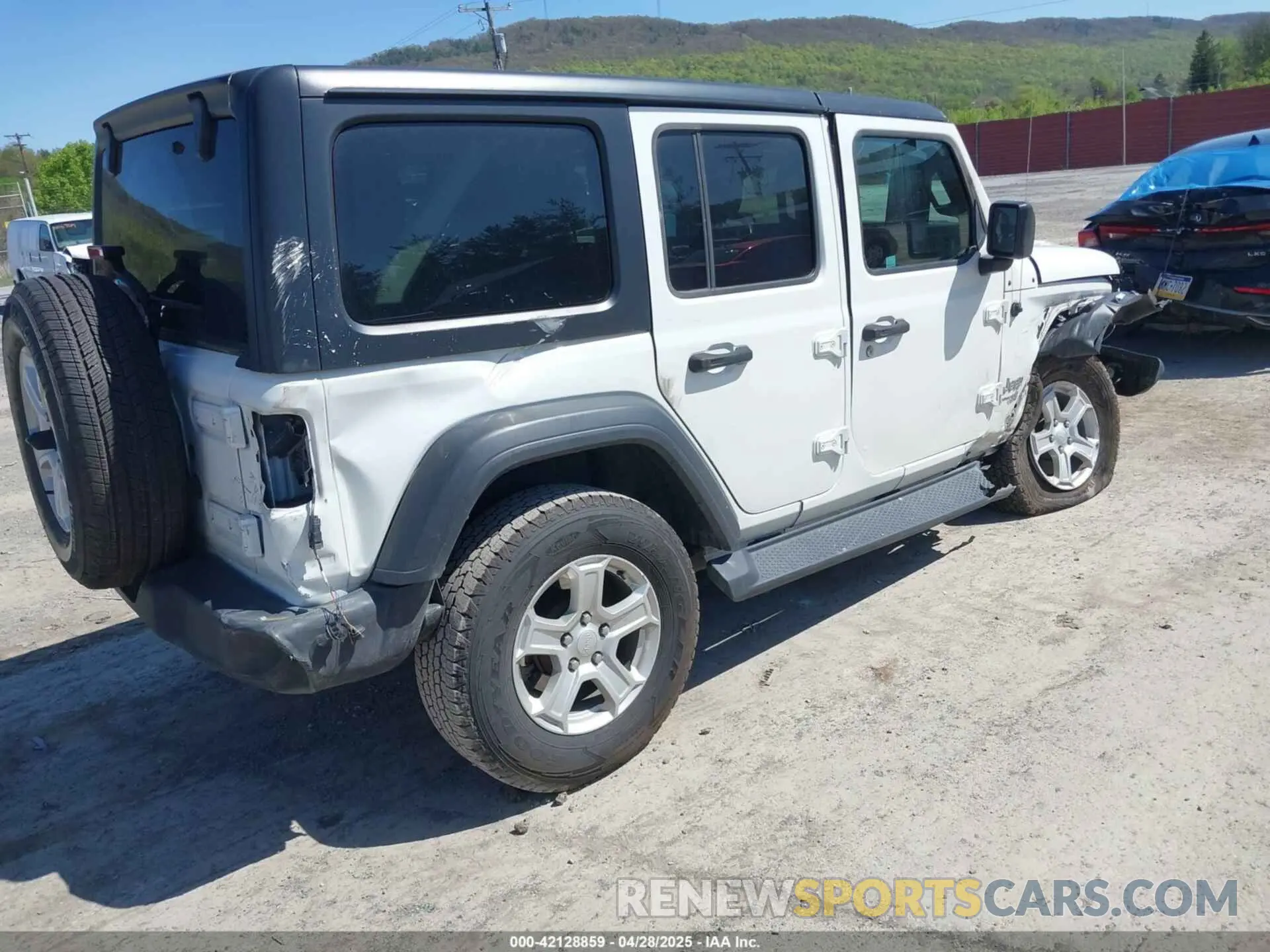 4 Photograph of a damaged car 1C4HJXDN0LW204734 JEEP WRANGLER UNLIMITED 2020