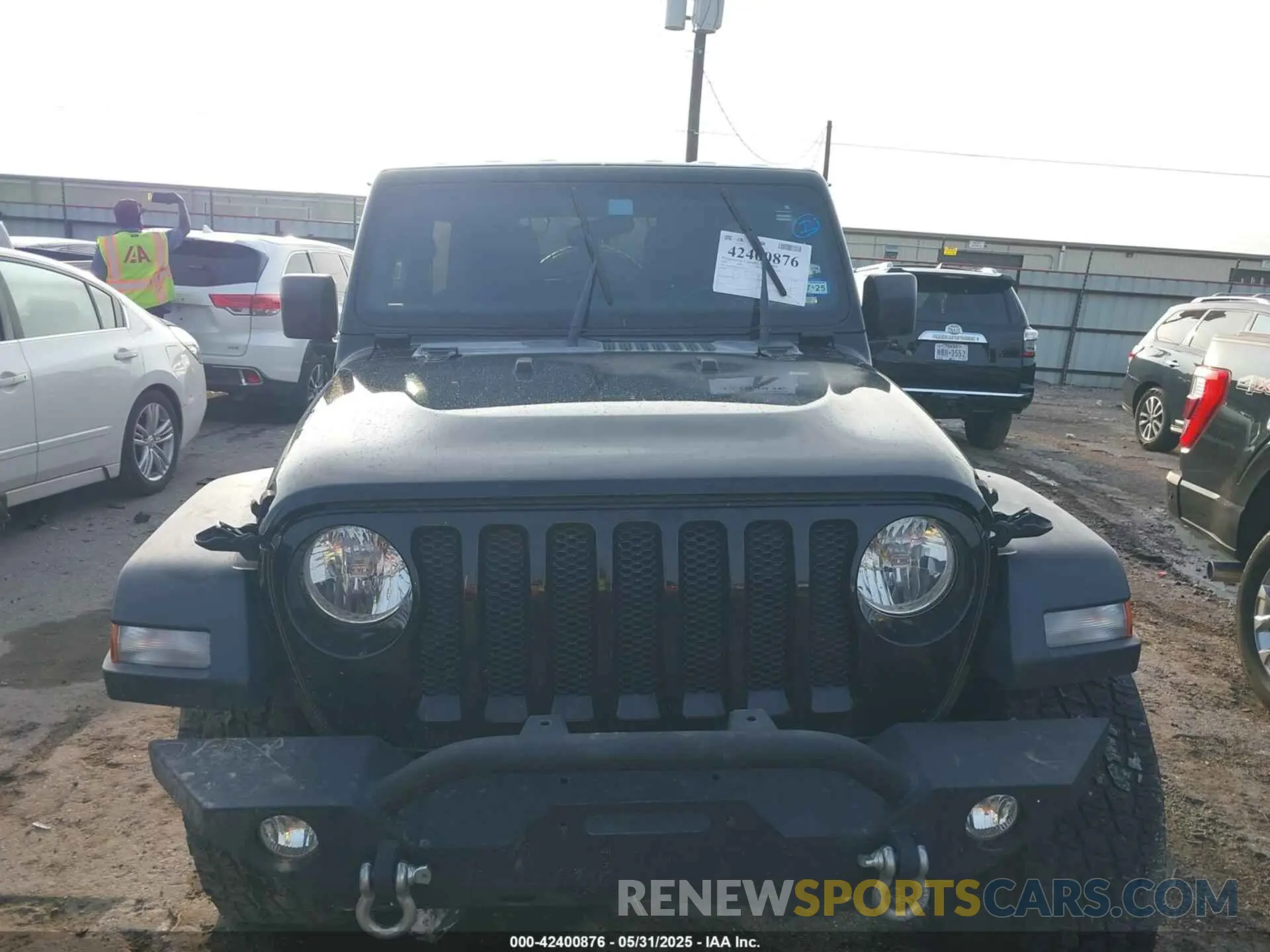 12 Photograph of a damaged car 1C4HJXDN2LW165046 JEEP WRANGLER UNLIMITED 2020