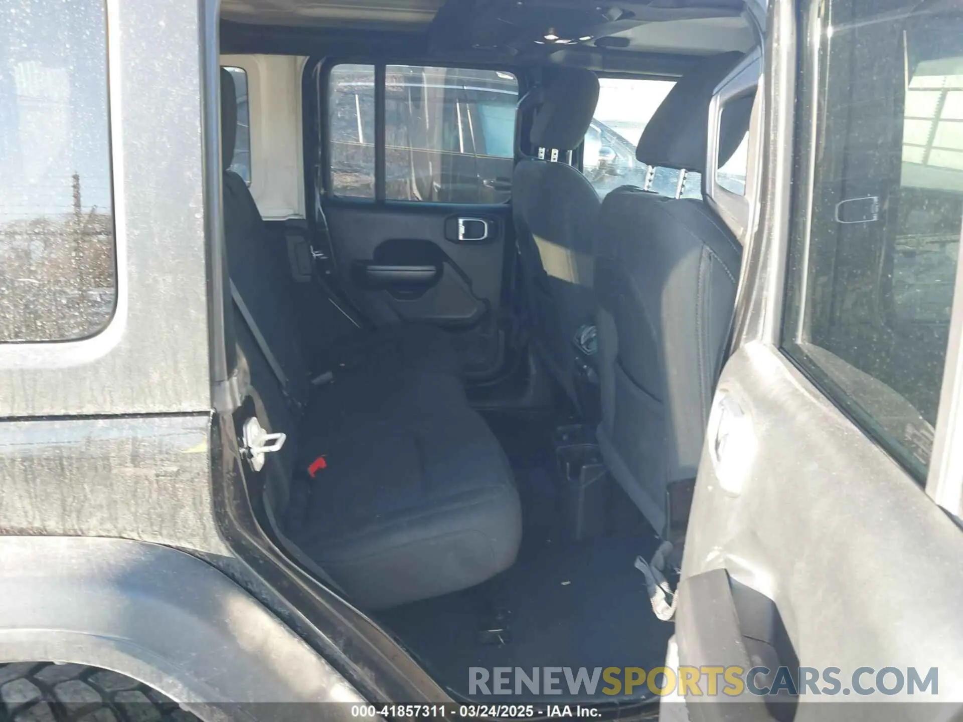 8 Photograph of a damaged car 1C4HJXDN2LW237878 JEEP WRANGLER UNLIMITED 2020