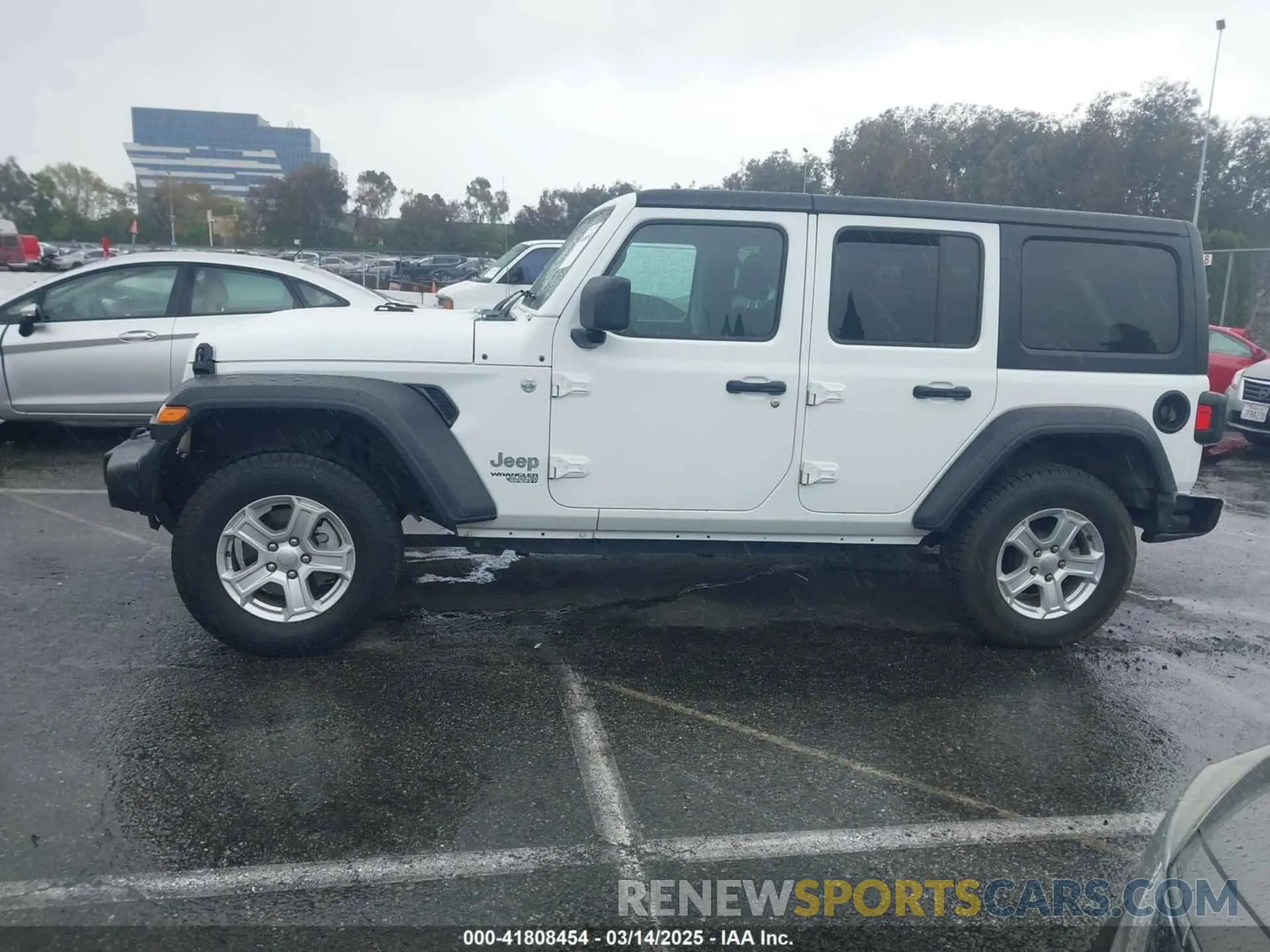 14 Photograph of a damaged car 1C4HJXDN3LW114753 JEEP WRANGLER UNLIMITED 2020