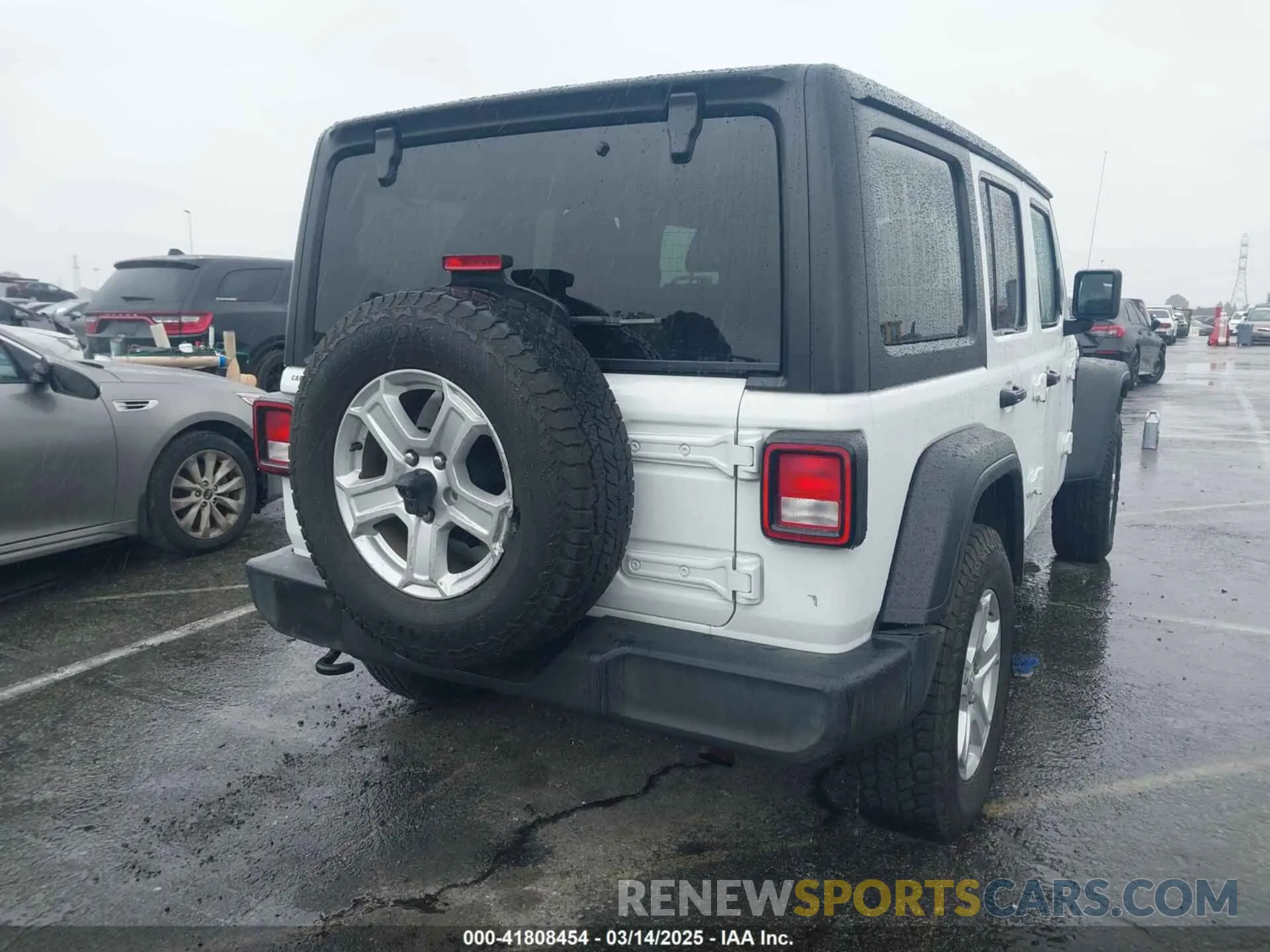 4 Photograph of a damaged car 1C4HJXDN3LW114753 JEEP WRANGLER UNLIMITED 2020
