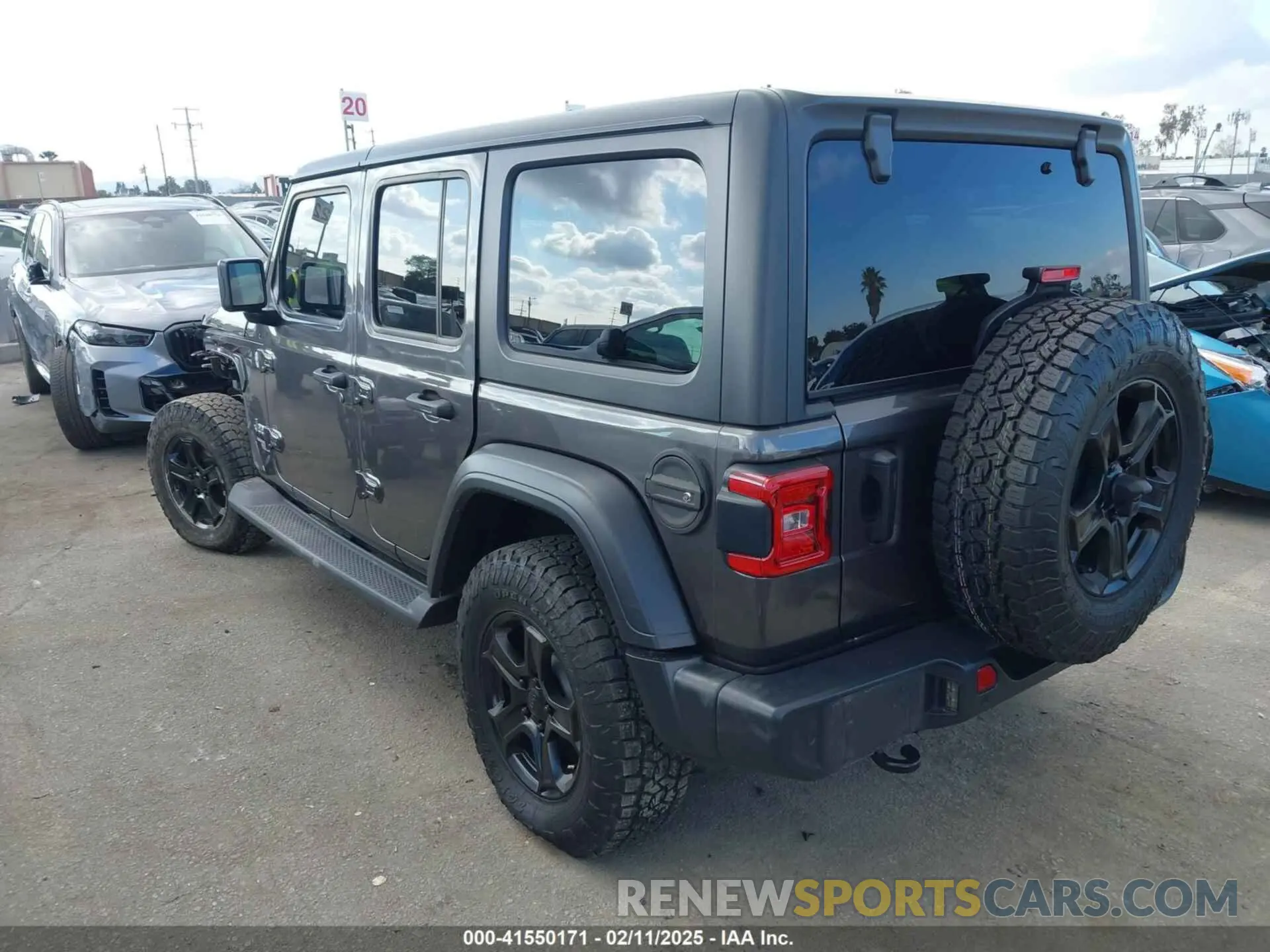 3 Photograph of a damaged car 1C4HJXDN4LW345855 JEEP WRANGLER UNLIMITED 2020