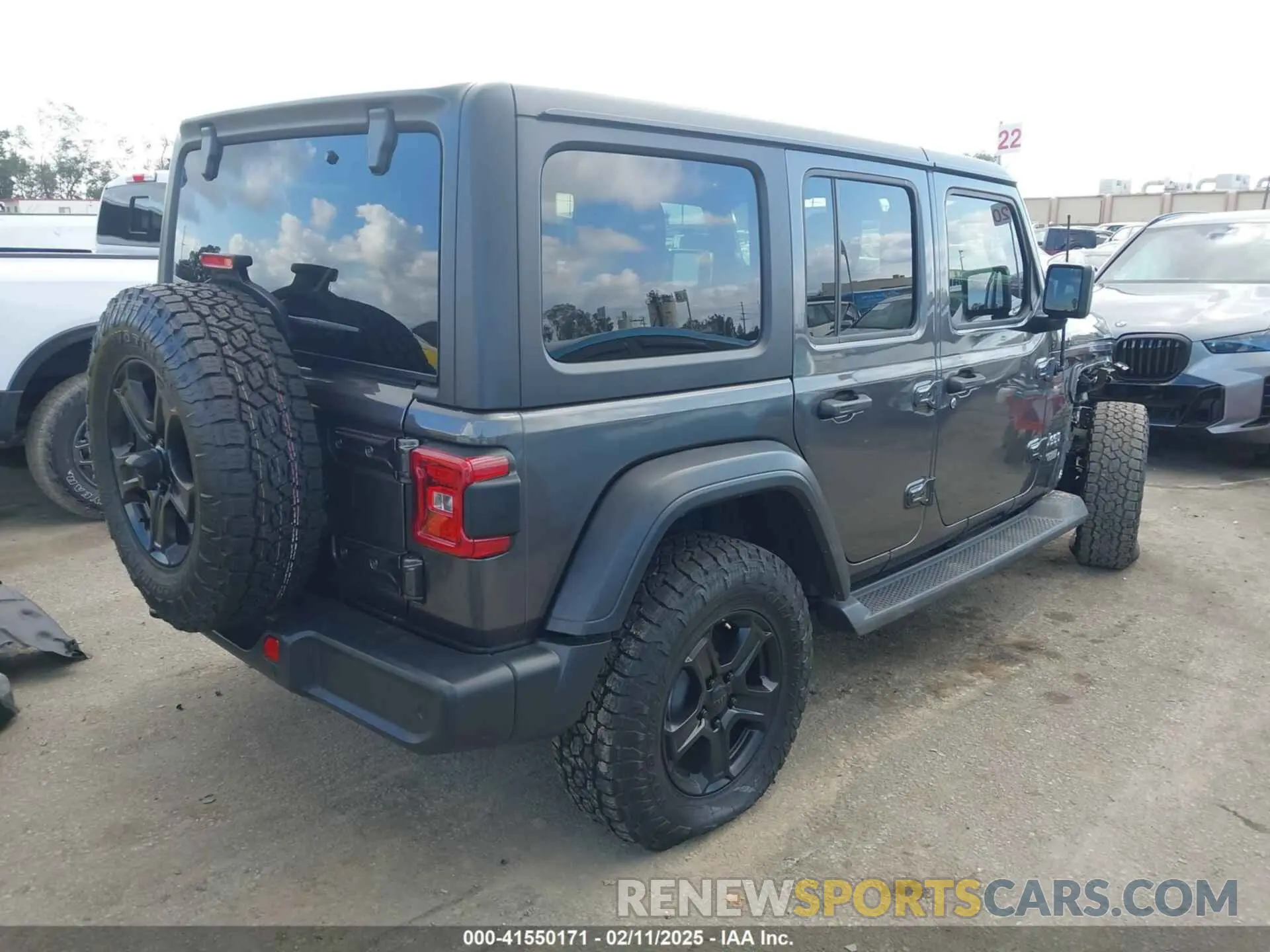 4 Photograph of a damaged car 1C4HJXDN4LW345855 JEEP WRANGLER UNLIMITED 2020