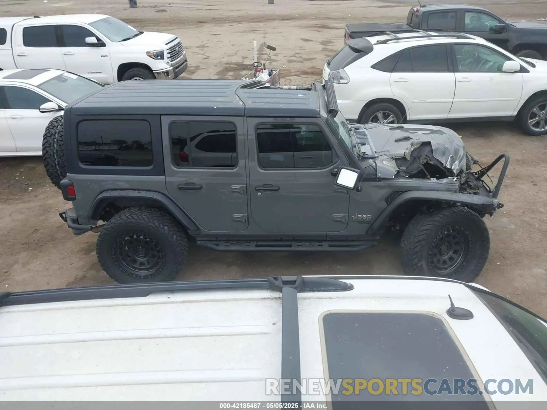 13 Photograph of a damaged car 1C4HJXDN5LW127004 JEEP WRANGLER UNLIMITED 2020