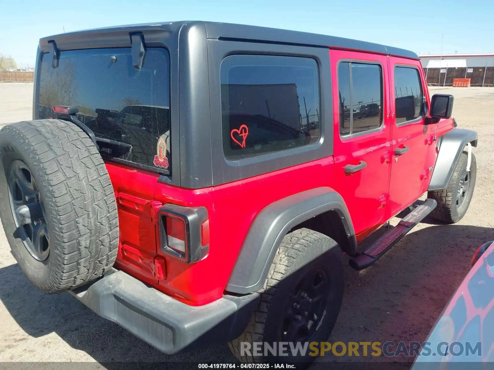 4 Photograph of a damaged car 1C4HJXDN5LW130646 JEEP WRANGLER UNLIMITED 2020
