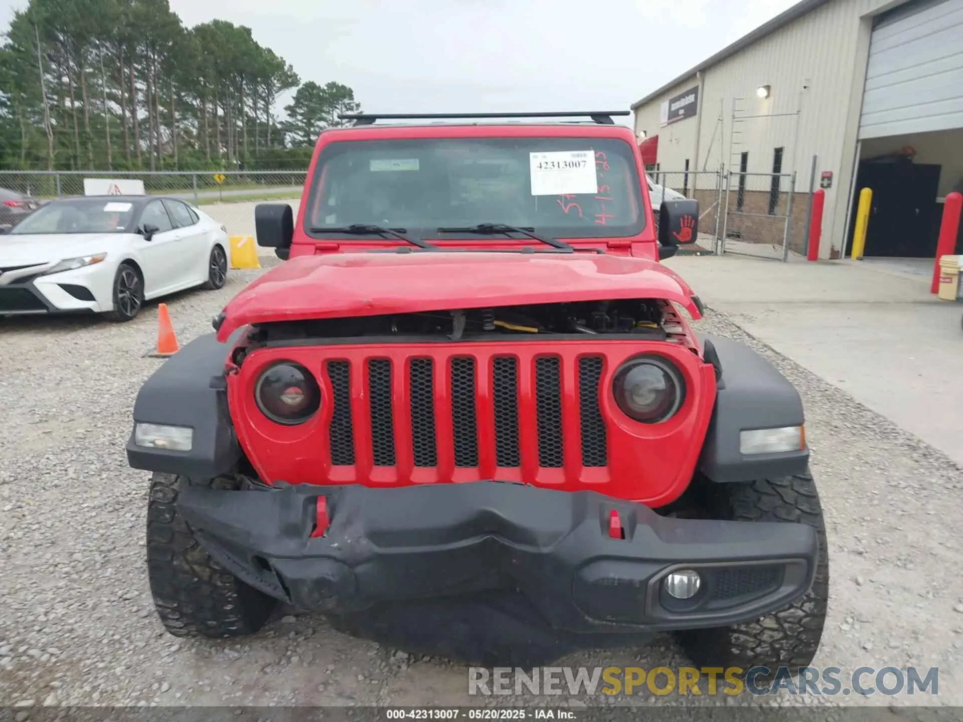 12 Photograph of a damaged car 1C4HJXDN5LW160410 JEEP WRANGLER UNLIMITED 2020
