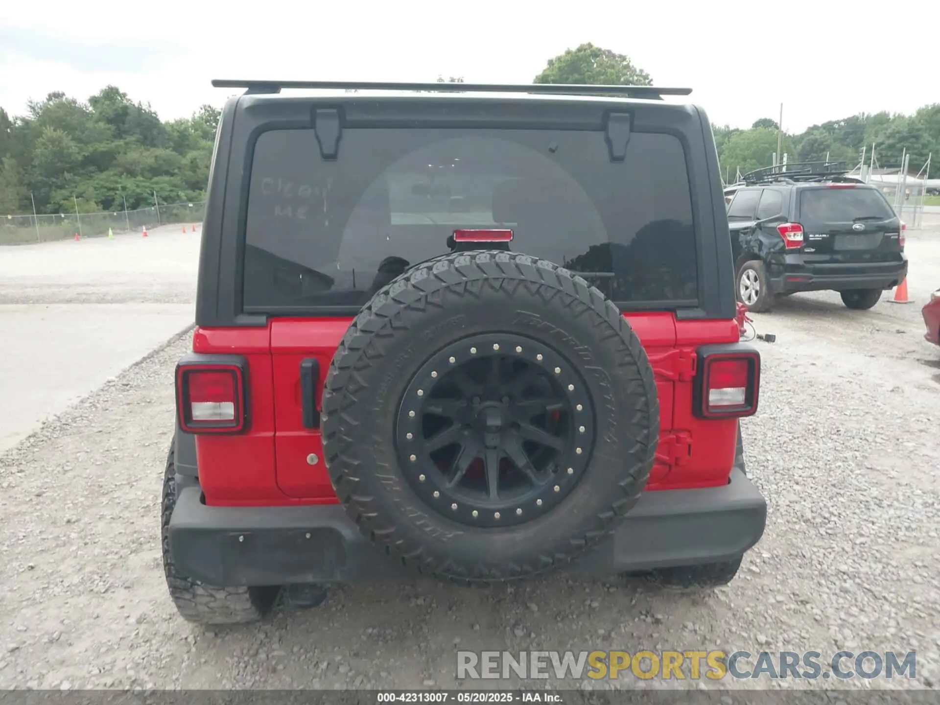 16 Photograph of a damaged car 1C4HJXDN5LW160410 JEEP WRANGLER UNLIMITED 2020