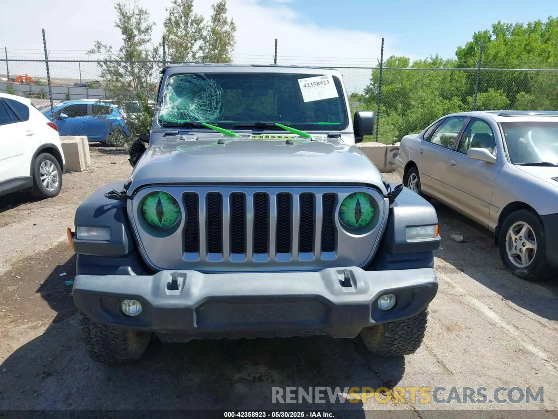 12 Photograph of a damaged car 1C4HJXDN5LW195481 JEEP WRANGLER UNLIMITED 2020