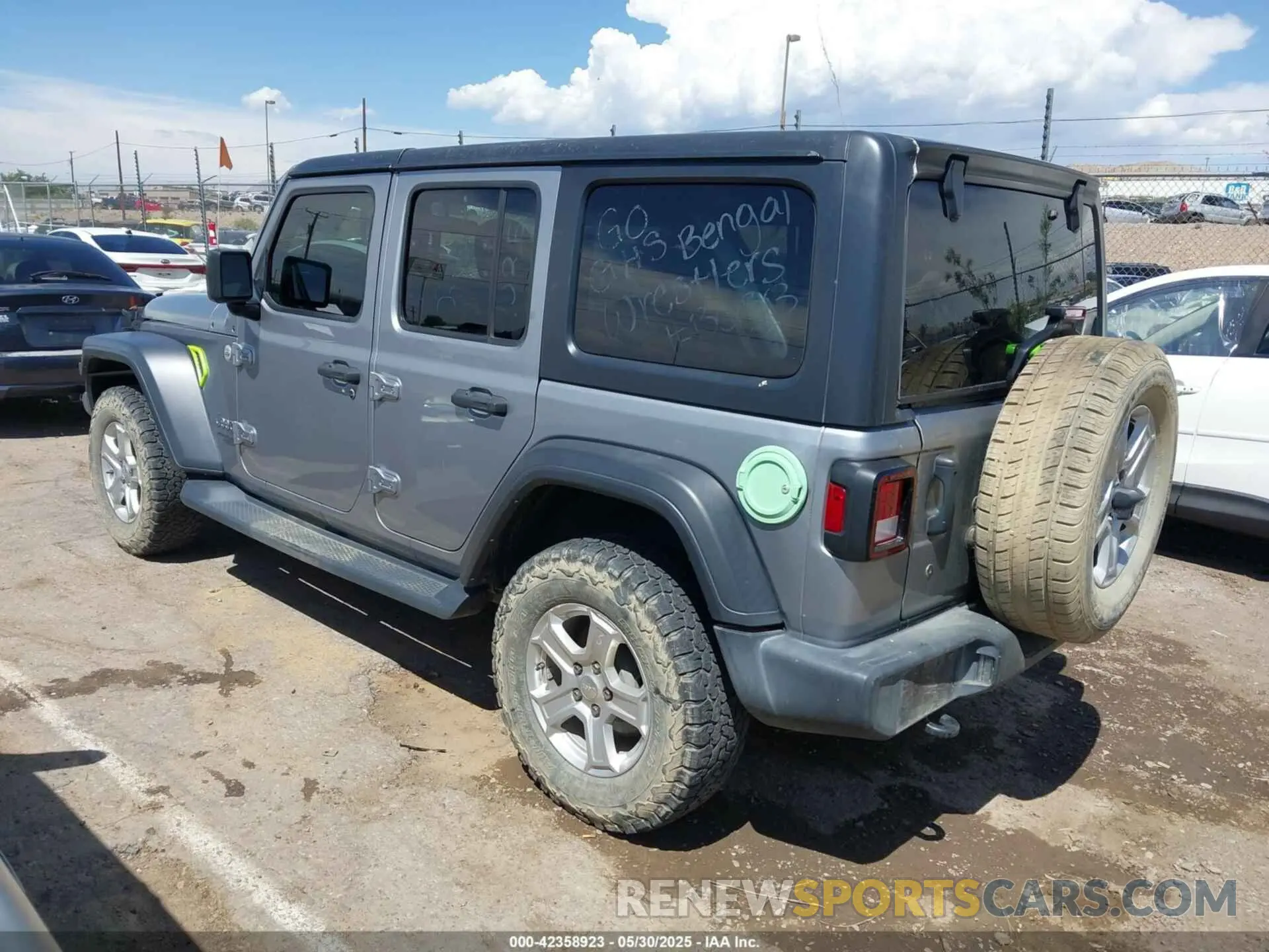 14 Photograph of a damaged car 1C4HJXDN5LW195481 JEEP WRANGLER UNLIMITED 2020