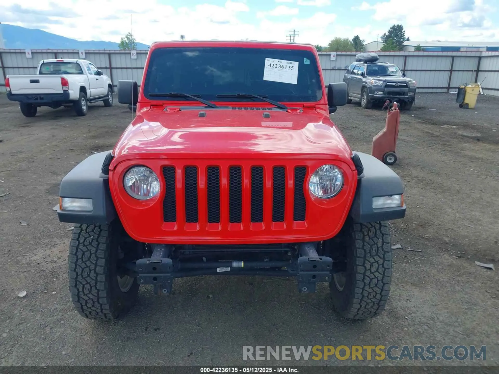 12 Photograph of a damaged car 1C4HJXDN5LW279865 JEEP WRANGLER UNLIMITED 2020