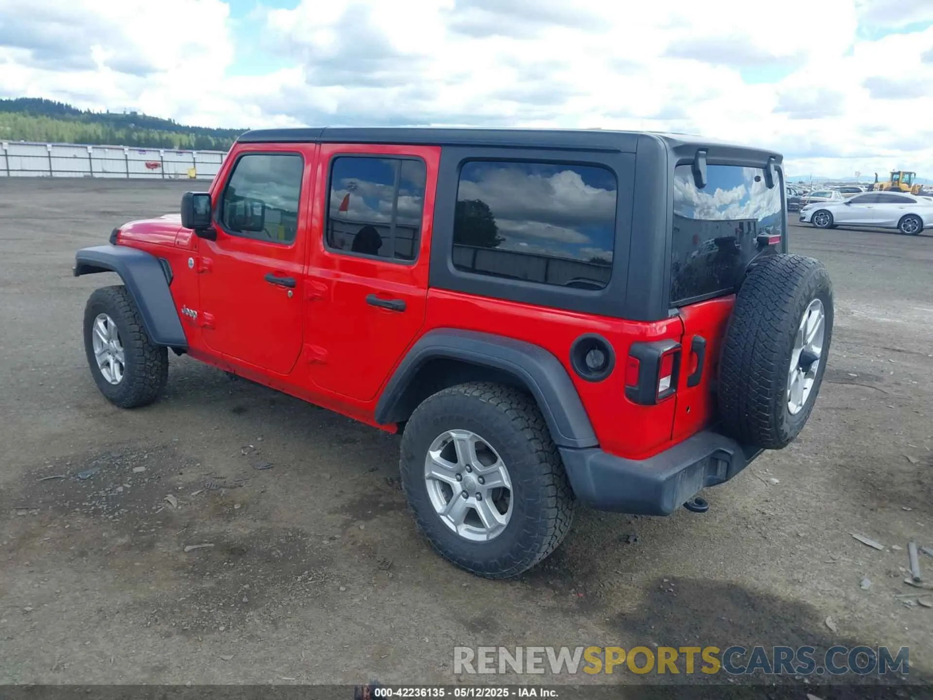 3 Photograph of a damaged car 1C4HJXDN5LW279865 JEEP WRANGLER UNLIMITED 2020