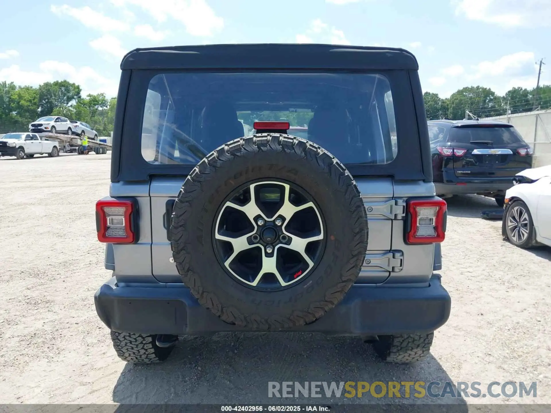 16 Photograph of a damaged car 1C4HJXDN6LW181802 JEEP WRANGLER UNLIMITED 2020