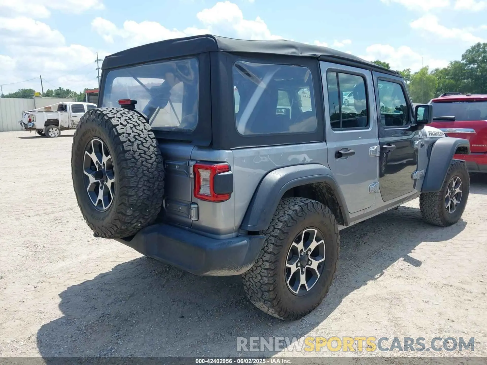 4 Photograph of a damaged car 1C4HJXDN6LW181802 JEEP WRANGLER UNLIMITED 2020