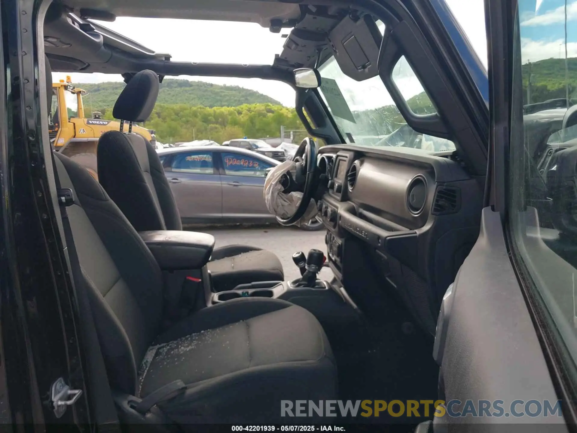 5 Photograph of a damaged car 1C4HJXDN6LW204513 JEEP WRANGLER UNLIMITED 2020