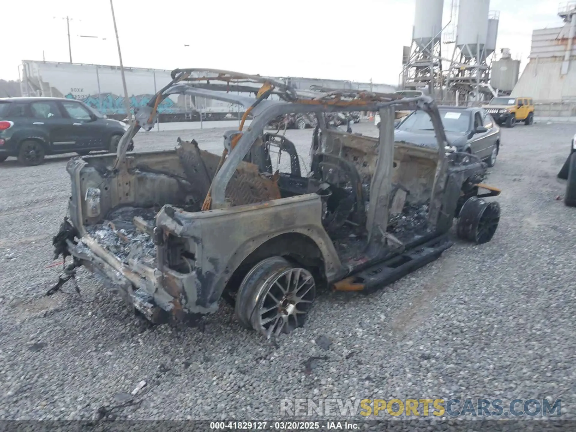4 Photograph of a damaged car 1C4HJXDN6LW339779 JEEP WRANGLER UNLIMITED 2020