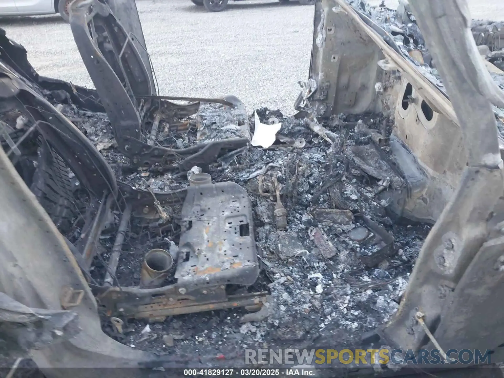5 Photograph of a damaged car 1C4HJXDN6LW339779 JEEP WRANGLER UNLIMITED 2020