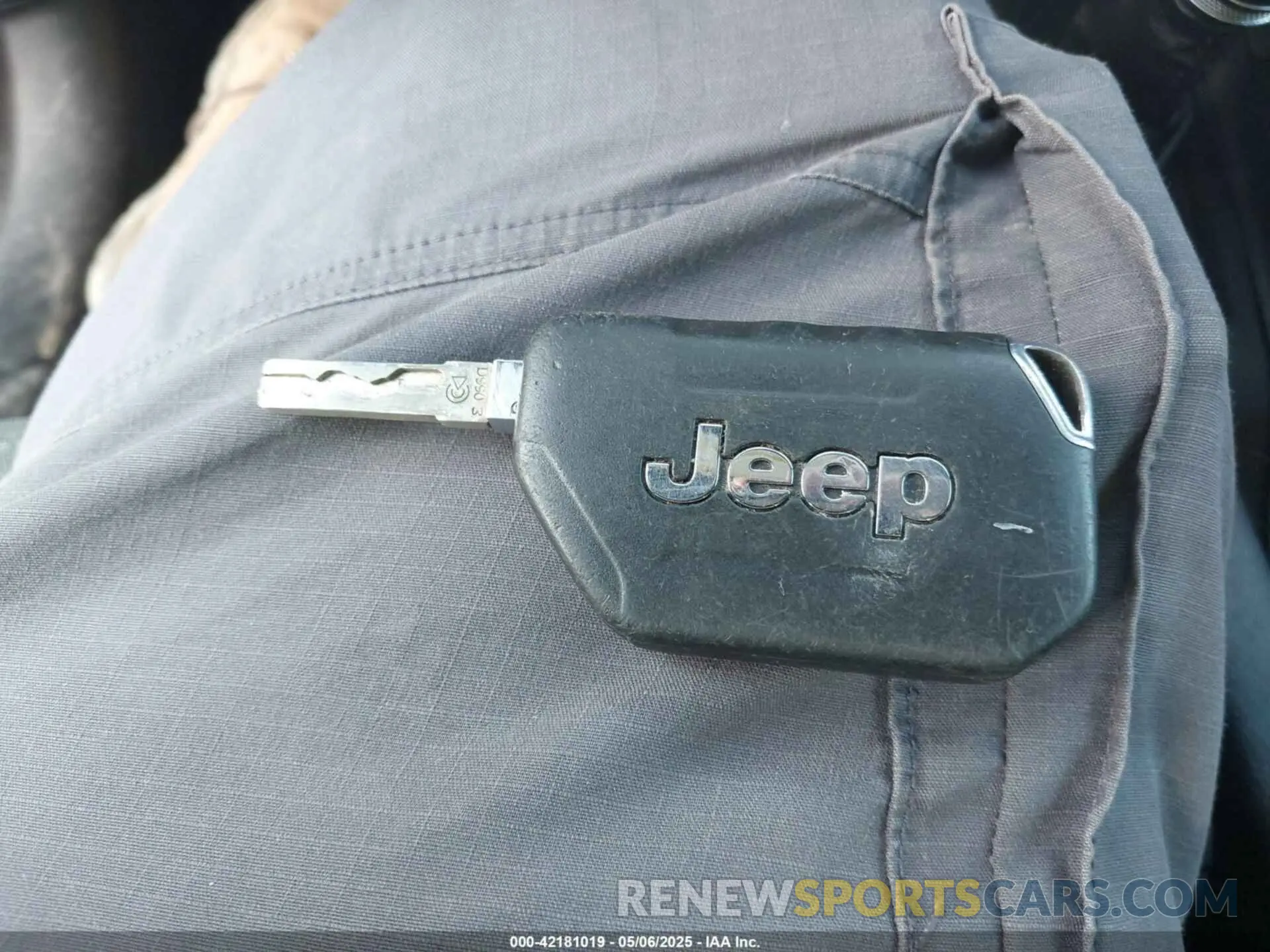 11 Photograph of a damaged car 1C4HJXDN7LW130390 JEEP WRANGLER UNLIMITED 2020