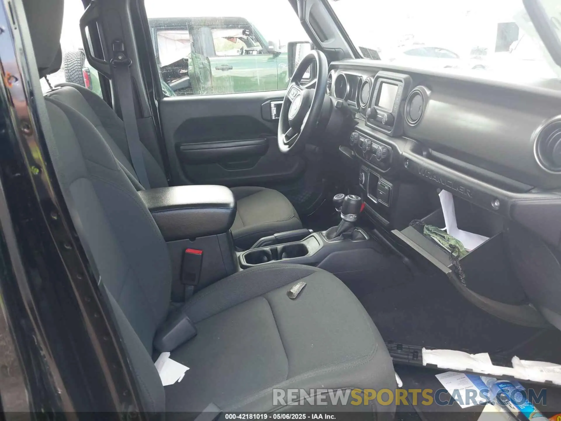 5 Photograph of a damaged car 1C4HJXDN7LW130390 JEEP WRANGLER UNLIMITED 2020