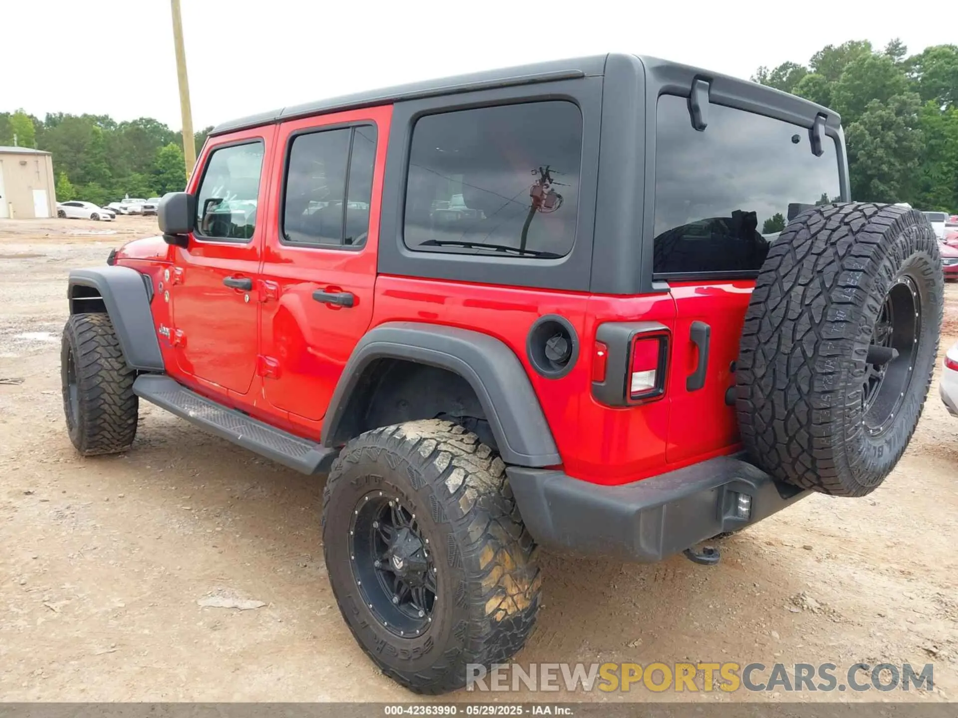 3 Photograph of a damaged car 1C4HJXDN7LW281357 JEEP WRANGLER UNLIMITED 2020