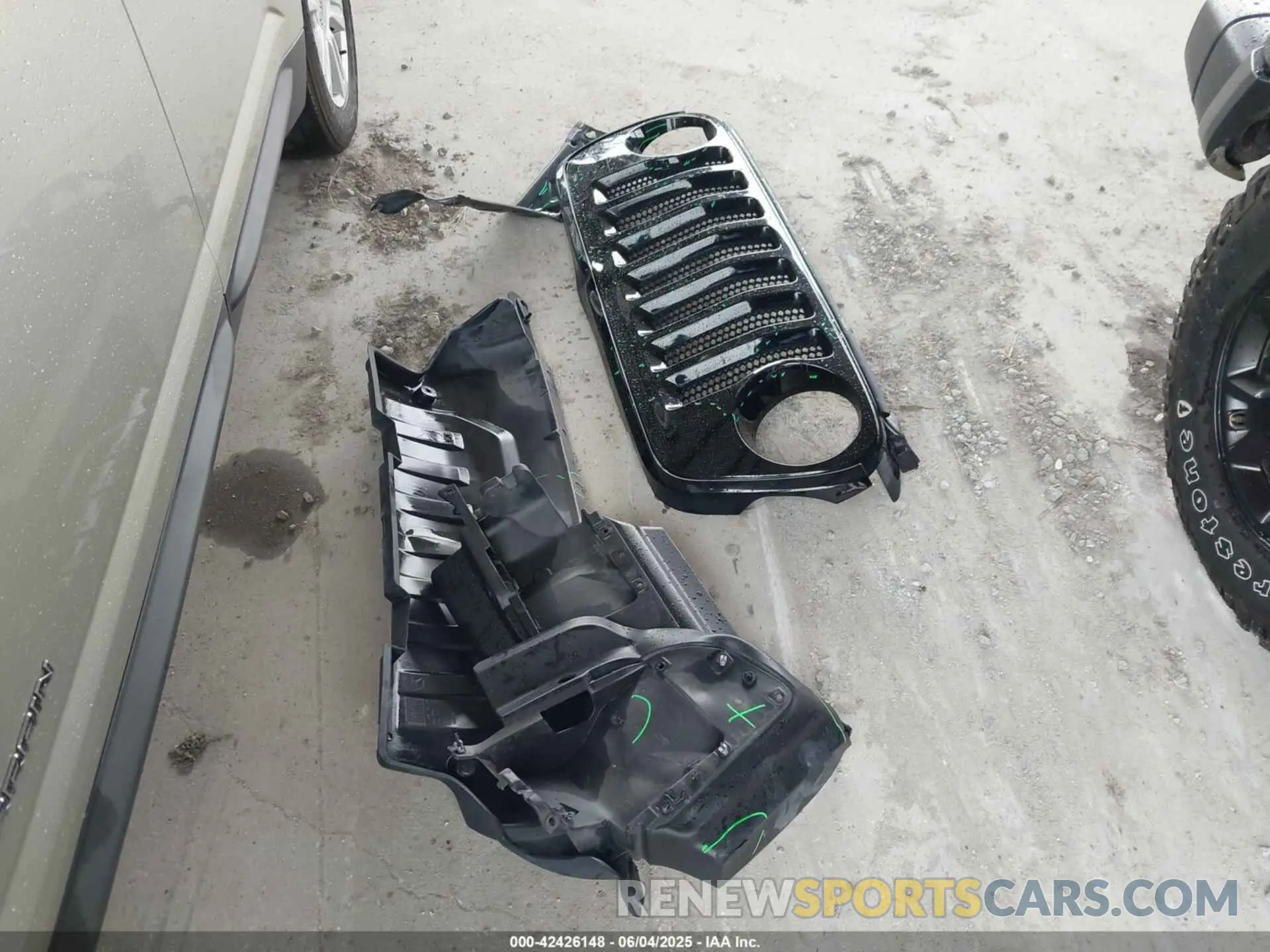 12 Photograph of a damaged car 1C4HJXDN8LW261392 JEEP WRANGLER UNLIMITED 2020