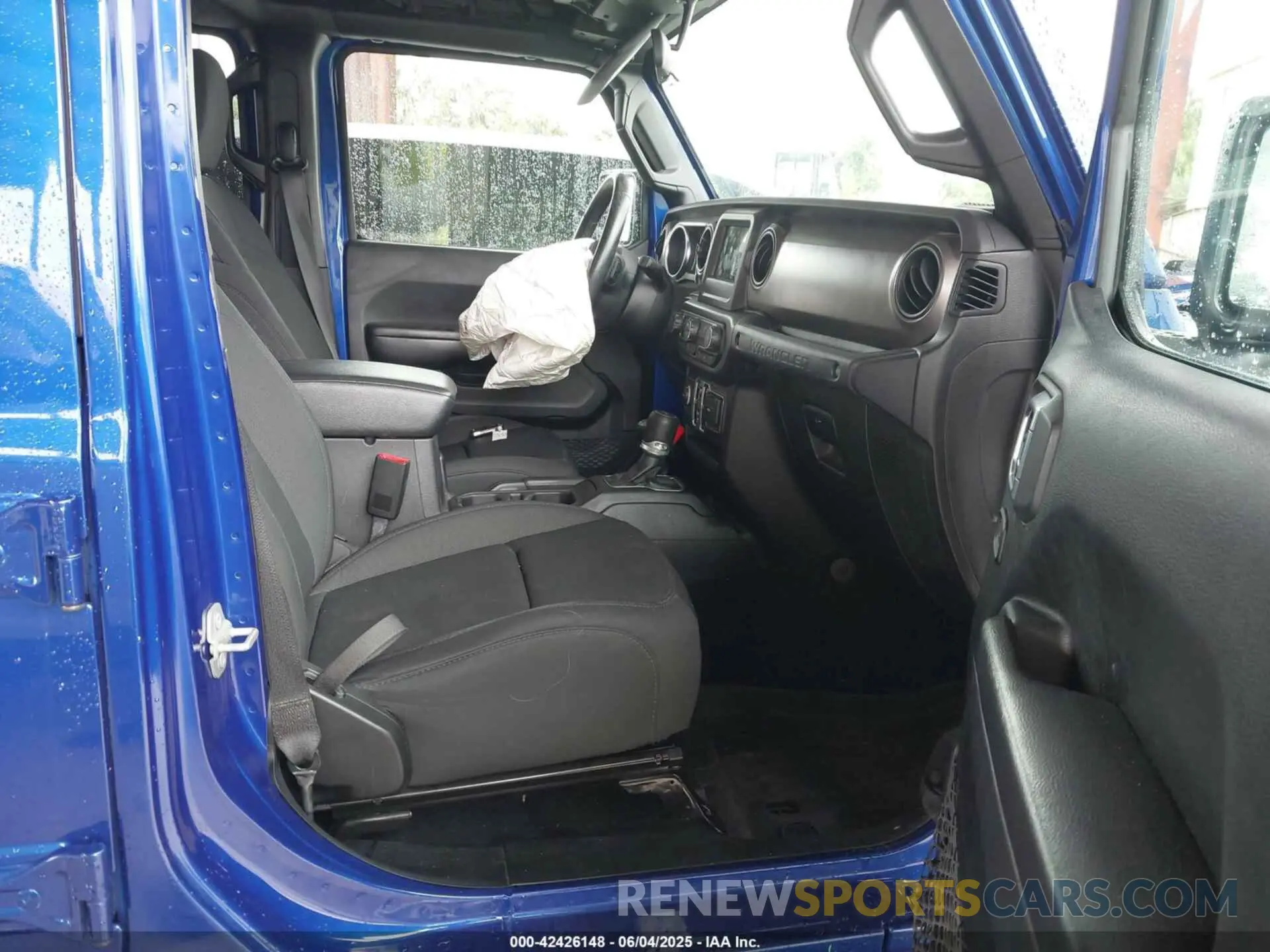 5 Photograph of a damaged car 1C4HJXDN8LW261392 JEEP WRANGLER UNLIMITED 2020