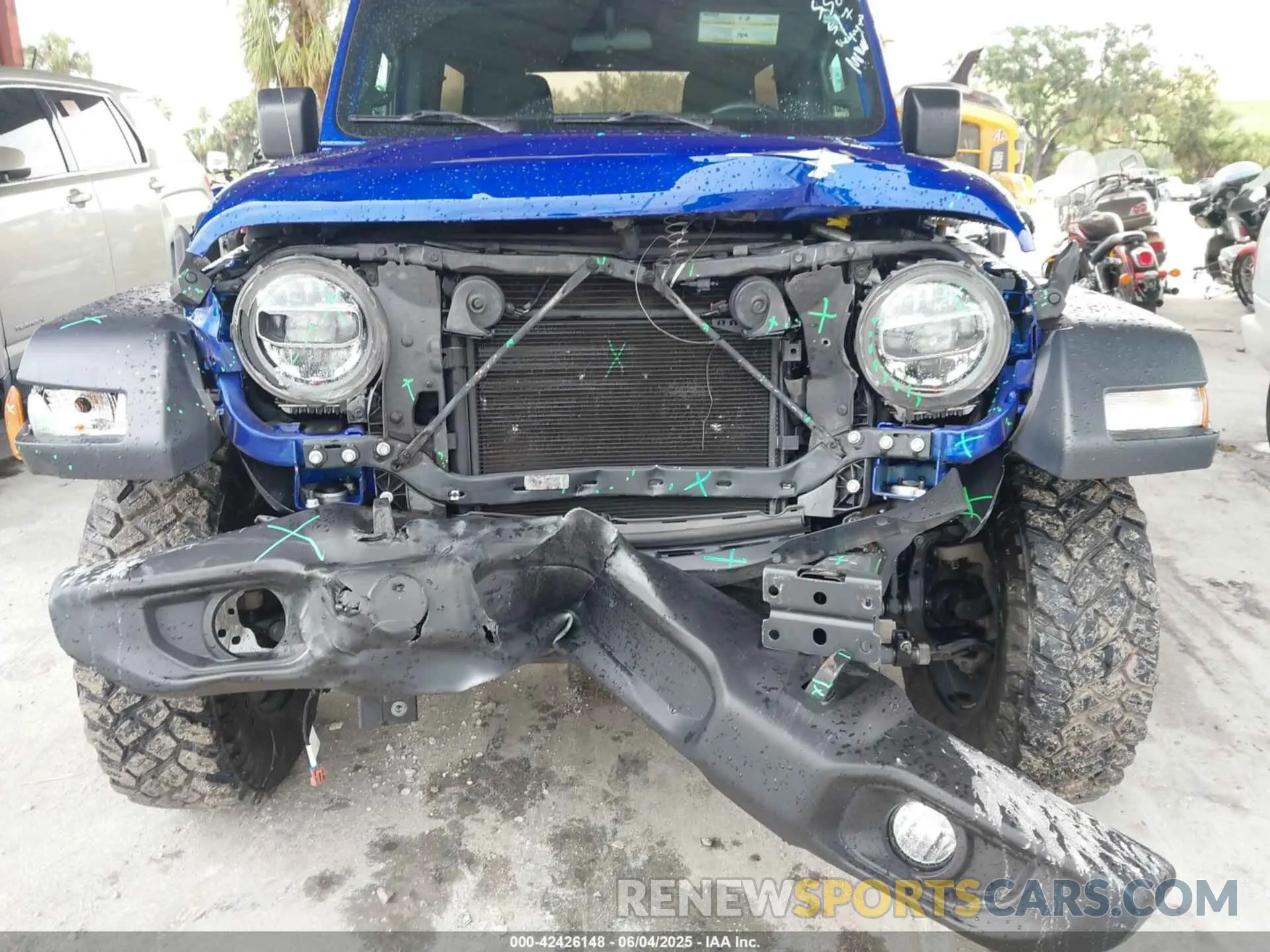 6 Photograph of a damaged car 1C4HJXDN8LW261392 JEEP WRANGLER UNLIMITED 2020