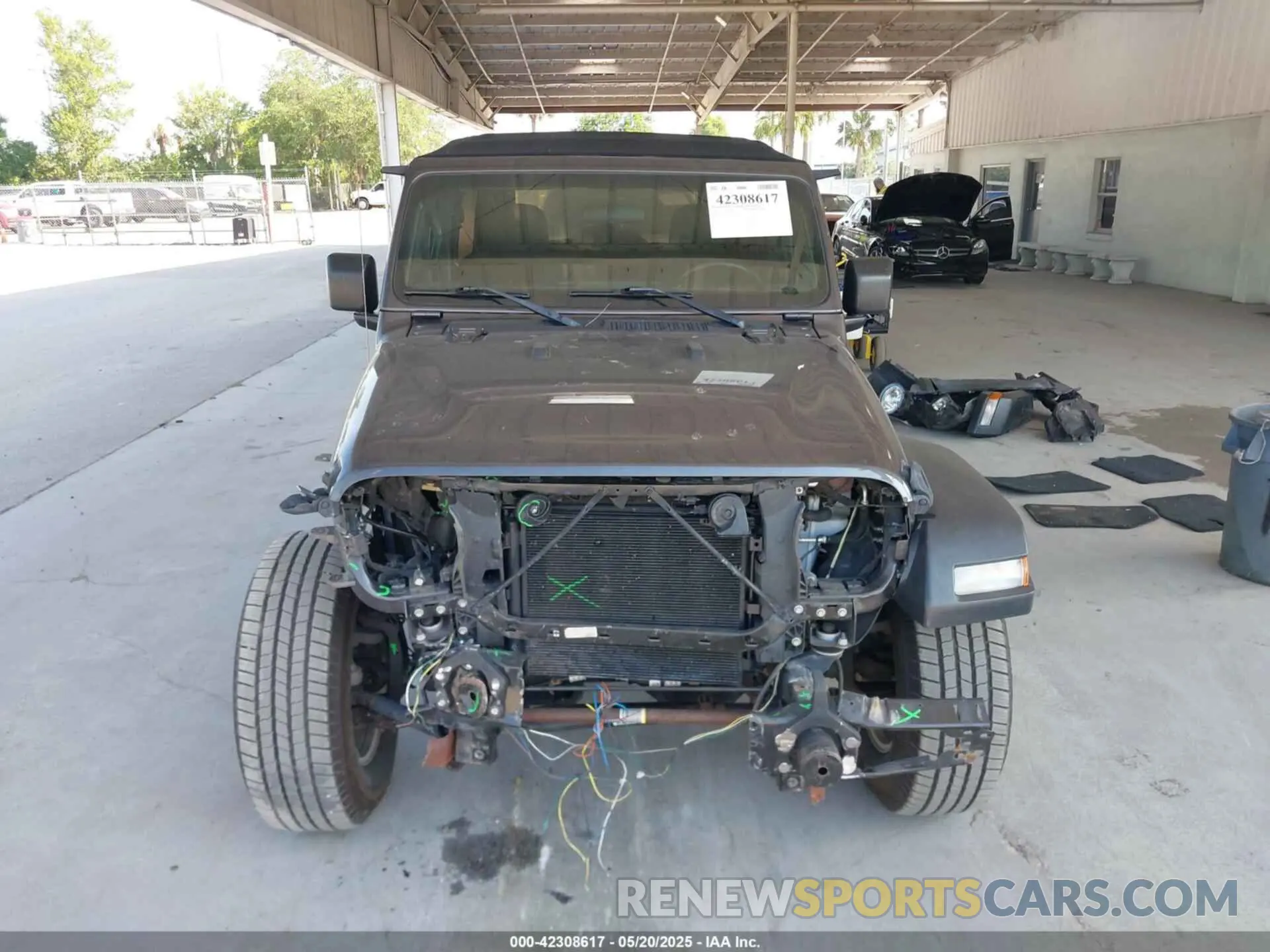 13 Photograph of a damaged car 1C4HJXDN9LW167442 JEEP WRANGLER UNLIMITED 2020