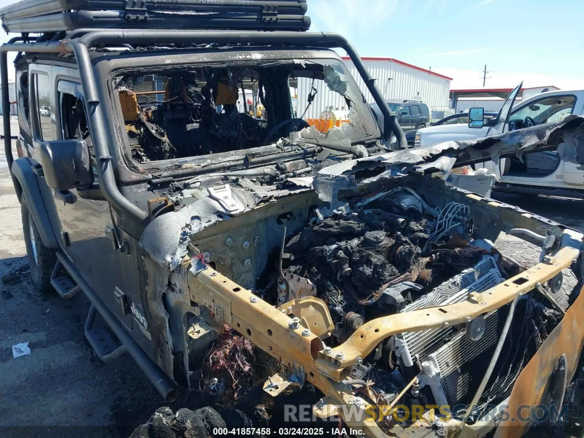 6 Photograph of a damaged car 1C4HJXDNXLW226806 JEEP WRANGLER UNLIMITED 2020
