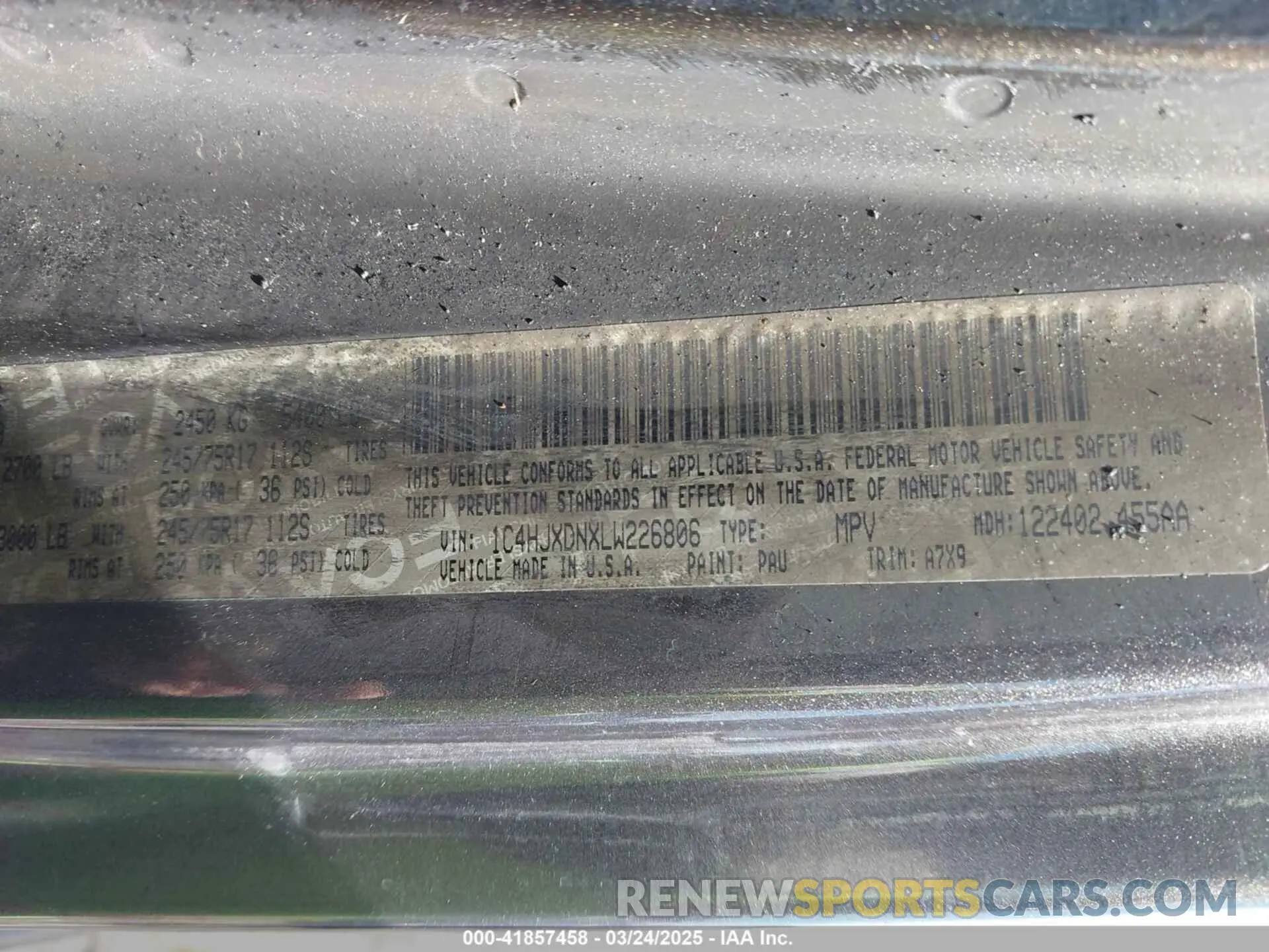 9 Photograph of a damaged car 1C4HJXDNXLW226806 JEEP WRANGLER UNLIMITED 2020