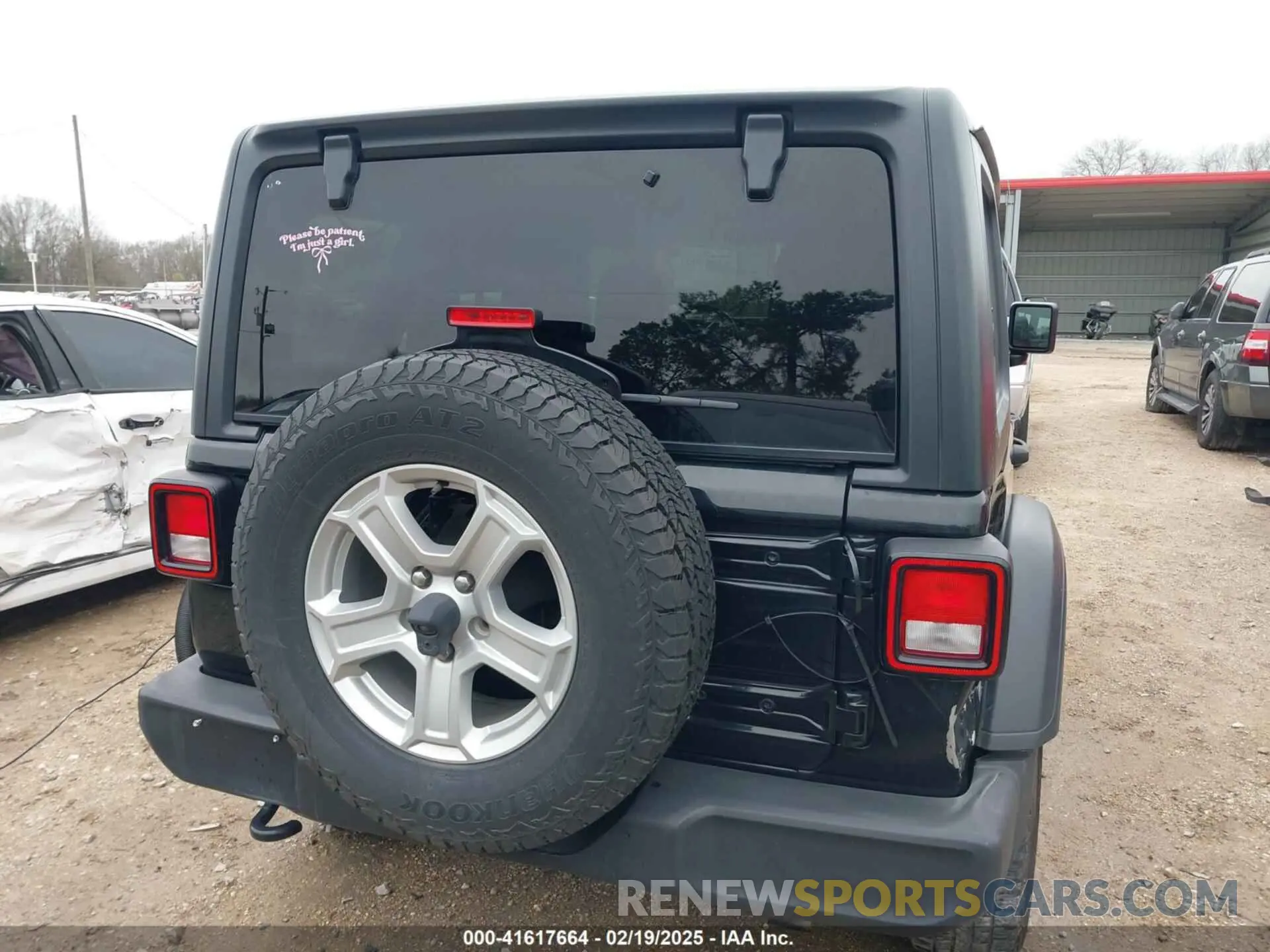 16 Photograph of a damaged car 1C4HJXDNXLW279876 JEEP WRANGLER UNLIMITED 2020