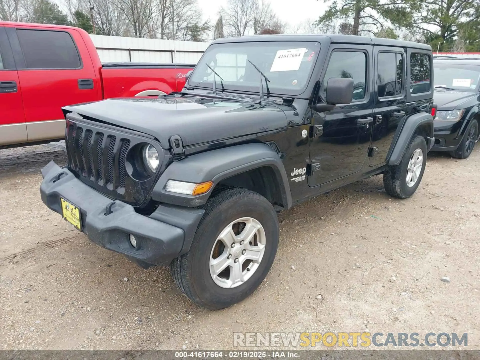 2 Photograph of a damaged car 1C4HJXDNXLW279876 JEEP WRANGLER UNLIMITED 2020