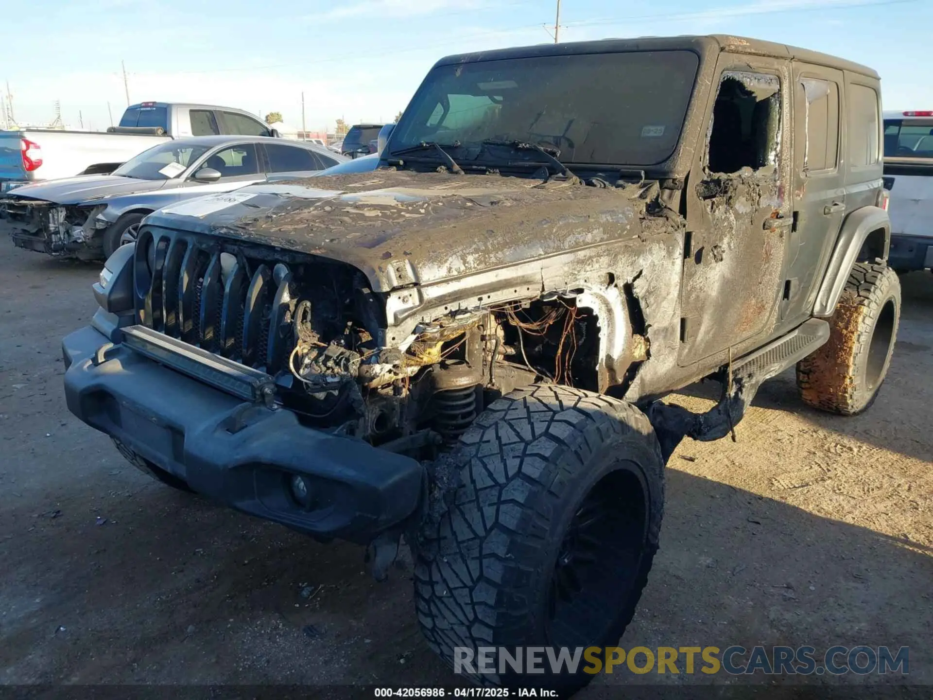 2 Photograph of a damaged car 1C4HJXDNXLW348677 JEEP WRANGLER UNLIMITED 2020