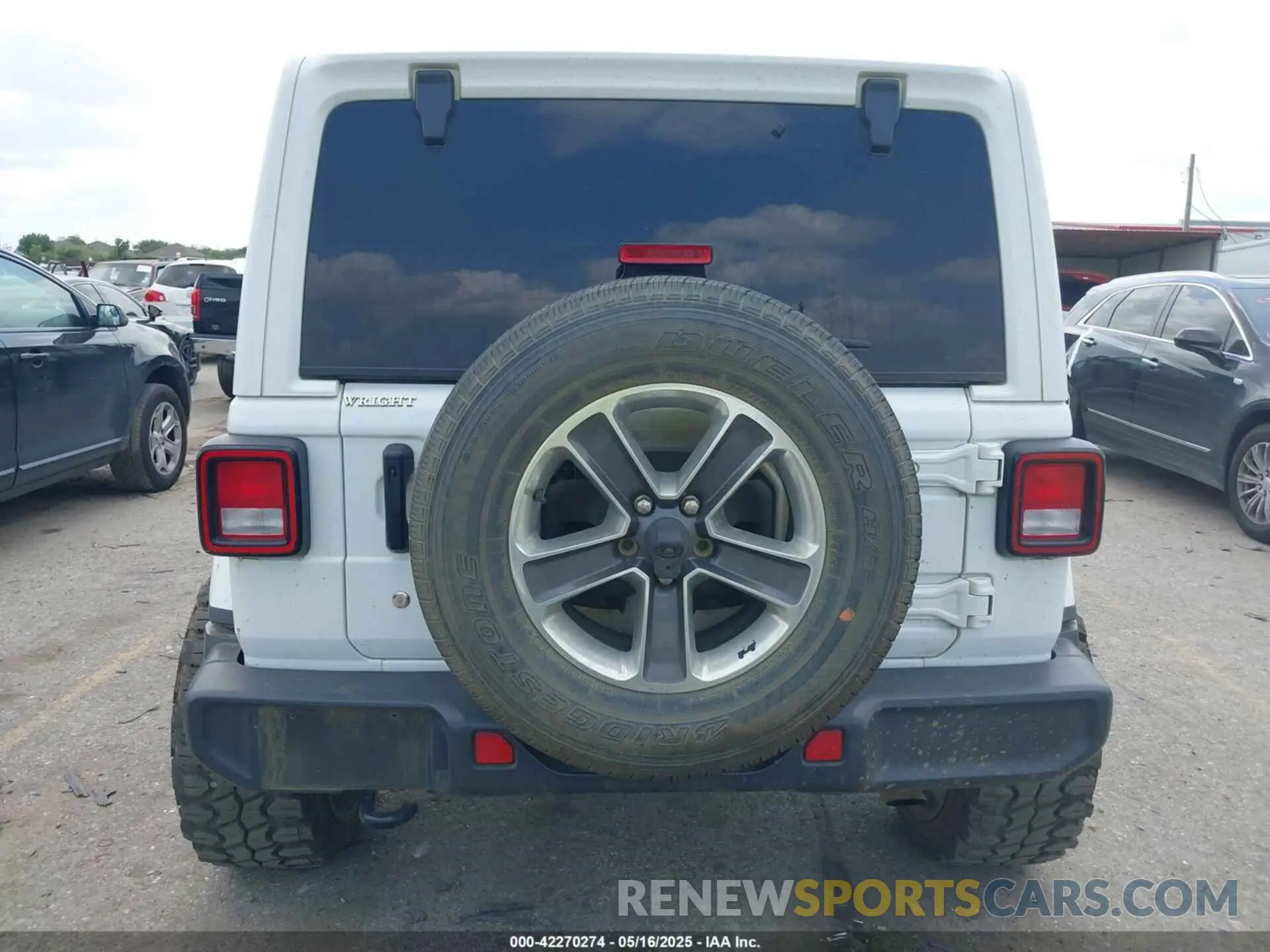 17 Photograph of a damaged car 1C4HJXEG2LW265227 JEEP WRANGLER UNLIMITED 2020