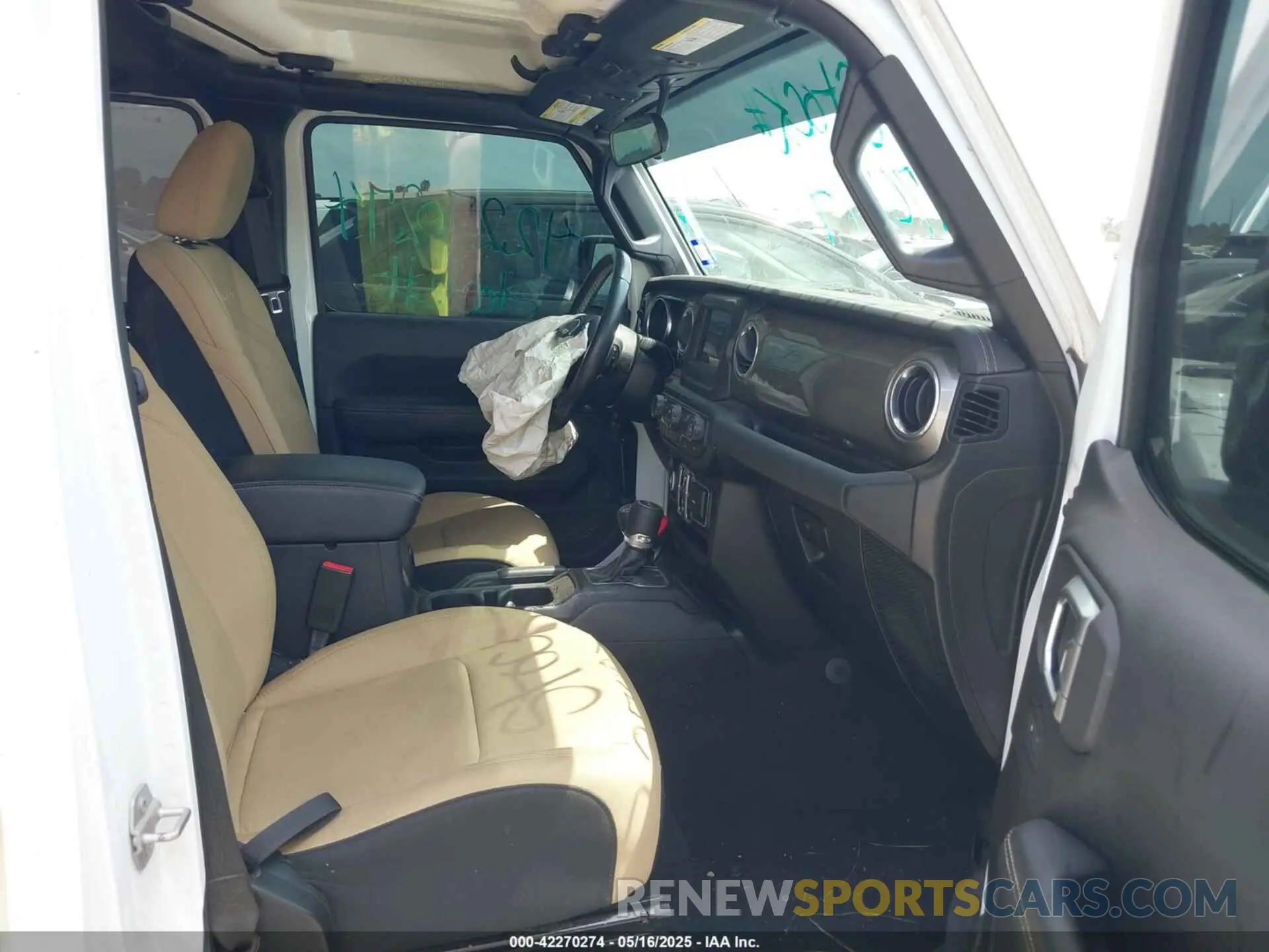 5 Photograph of a damaged car 1C4HJXEG2LW265227 JEEP WRANGLER UNLIMITED 2020