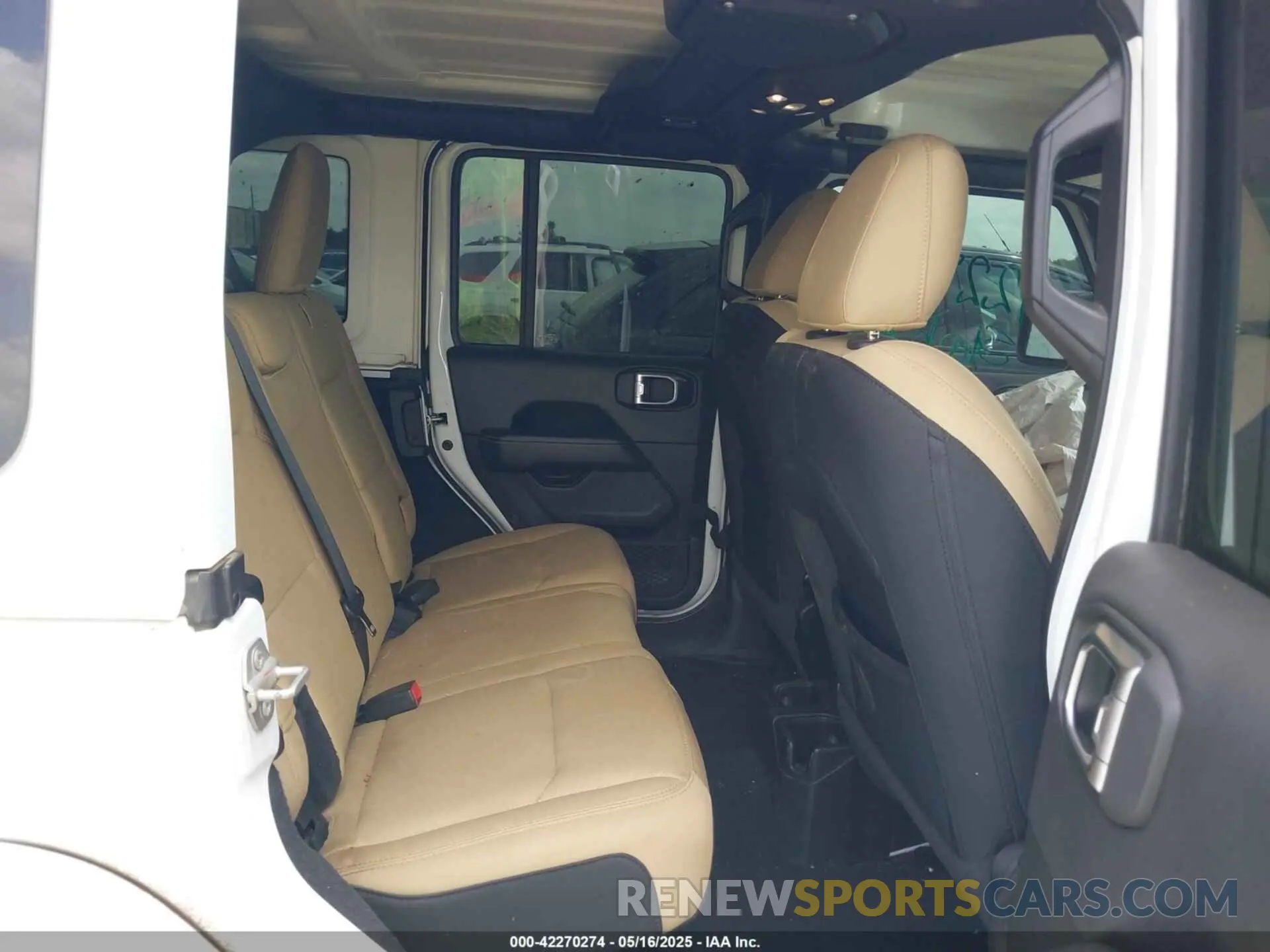 8 Photograph of a damaged car 1C4HJXEG2LW265227 JEEP WRANGLER UNLIMITED 2020