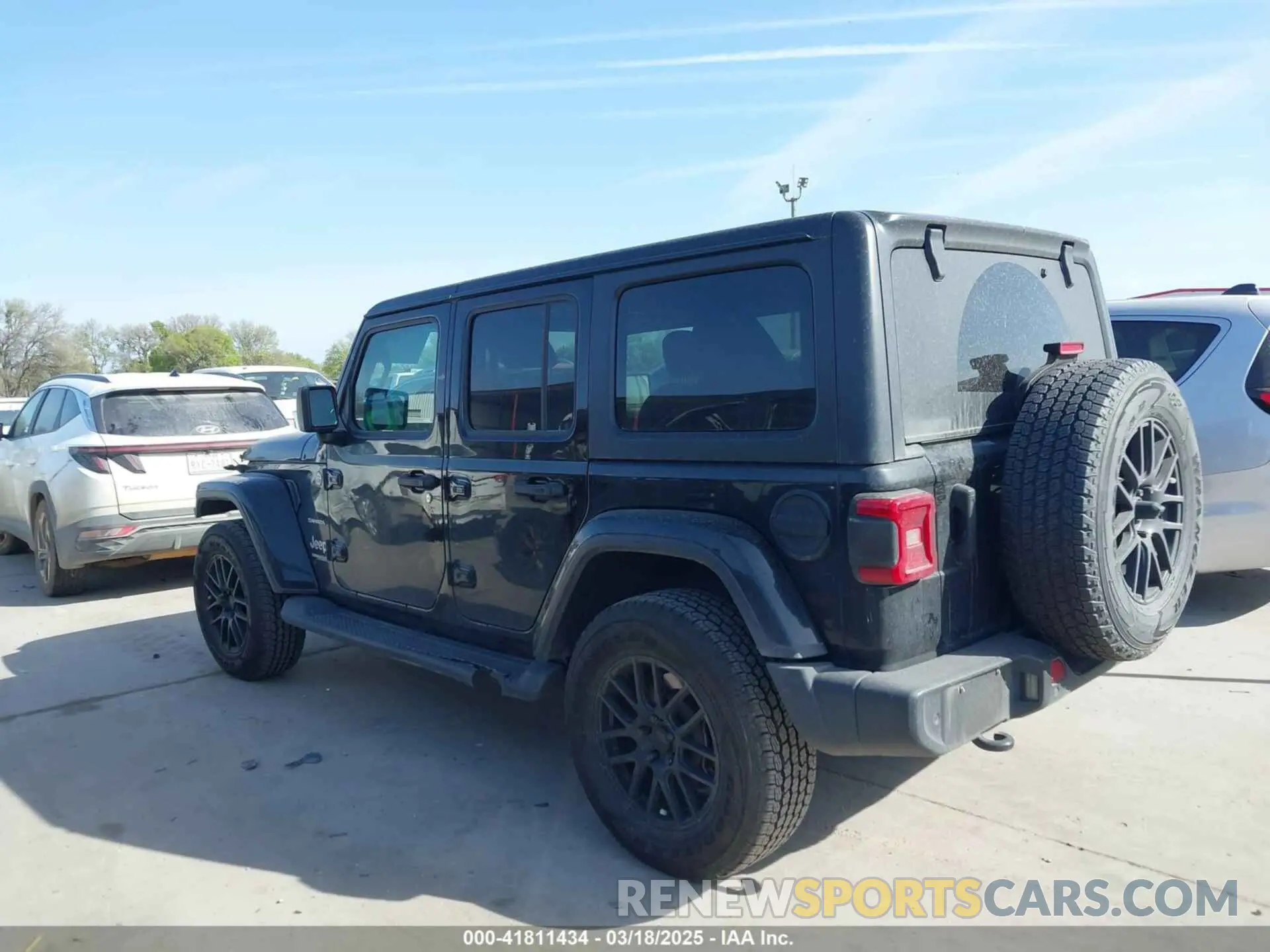 14 Photograph of a damaged car 1C4HJXEG2LW298373 JEEP WRANGLER UNLIMITED 2020
