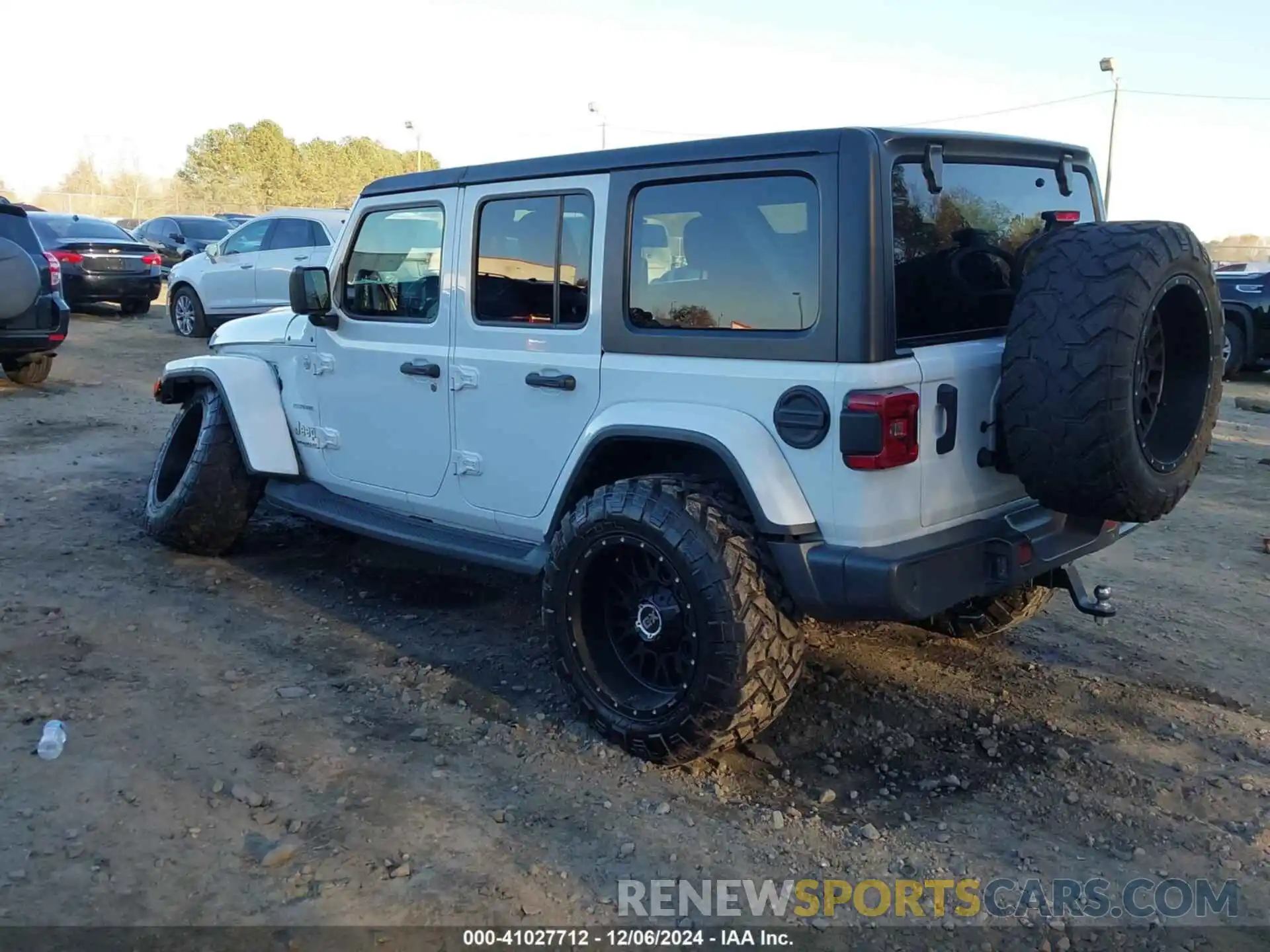 3 Photograph of a damaged car 1C4HJXEG3LW296678 JEEP WRANGLER UNLIMITED 2020