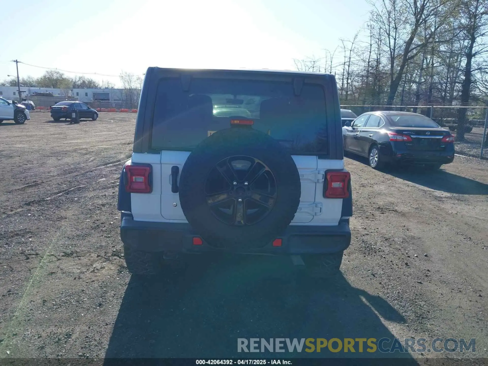 16 Photograph of a damaged car 1C4HJXEGXLW118444 JEEP WRANGLER UNLIMITED 2020