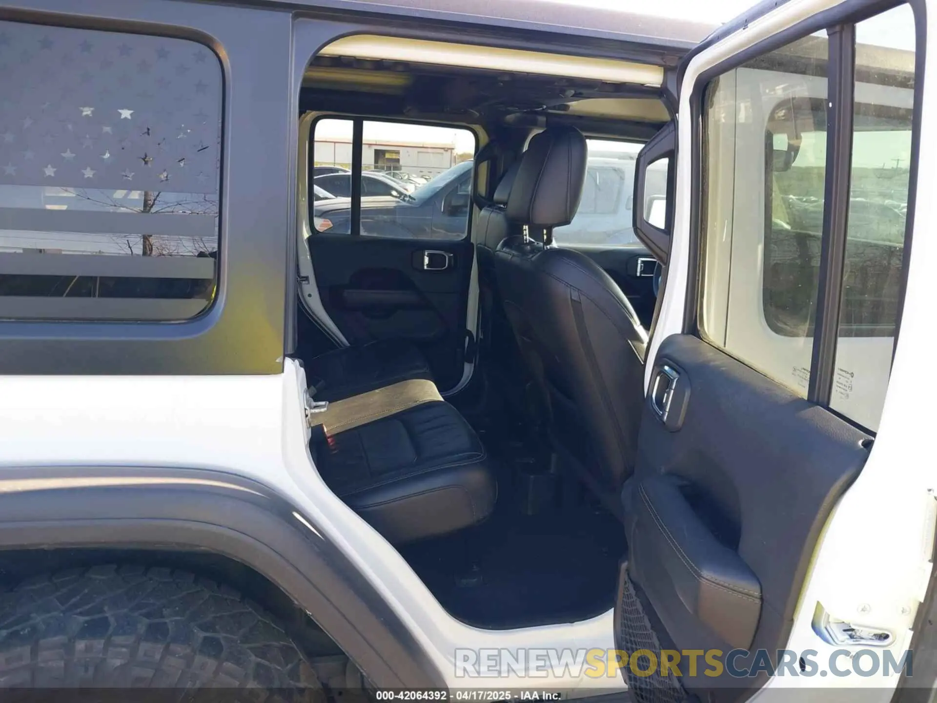 8 Photograph of a damaged car 1C4HJXEGXLW118444 JEEP WRANGLER UNLIMITED 2020
