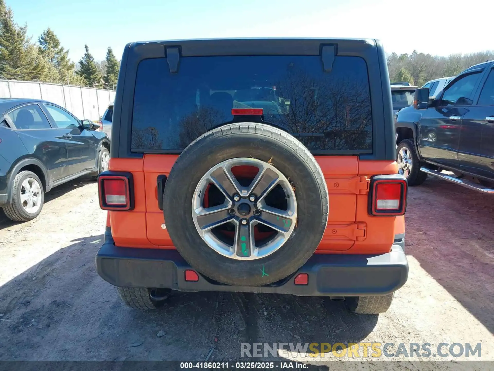 17 Photograph of a damaged car 1C4HJXEN1LW114443 JEEP WRANGLER UNLIMITED 2020