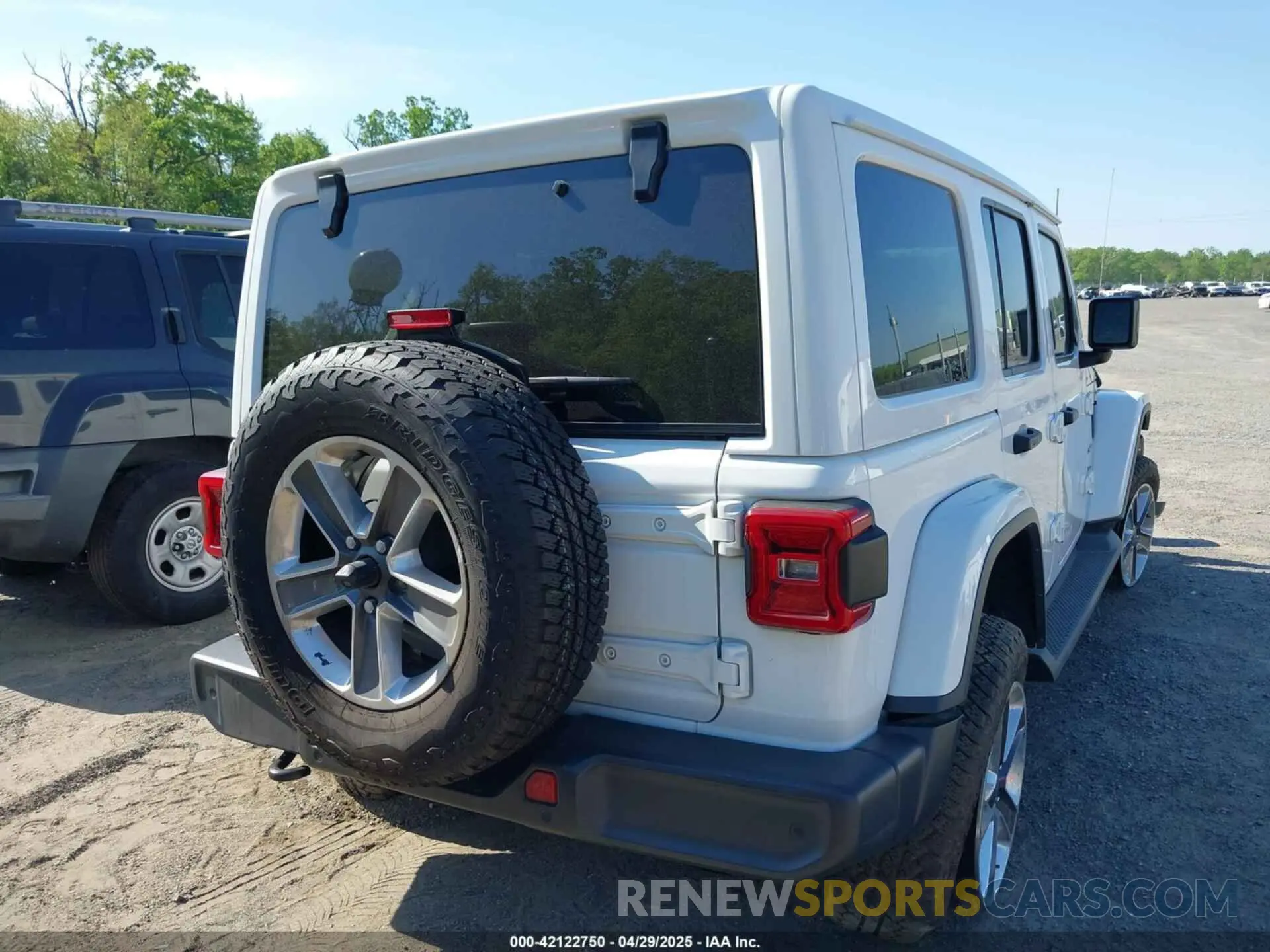 16 Photograph of a damaged car 1C4HJXEN1LW152769 JEEP WRANGLER UNLIMITED 2020
