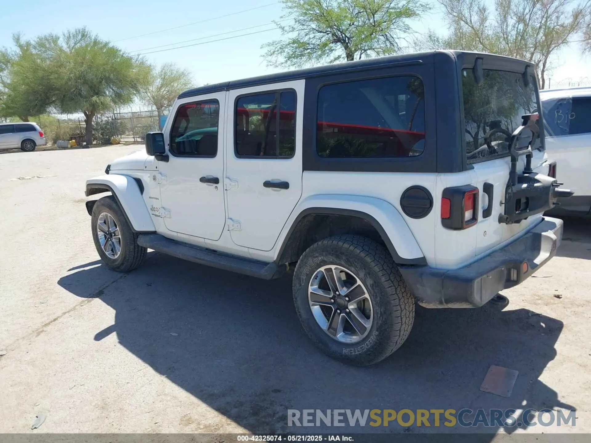 3 Photograph of a damaged car 1C4HJXEN3LW159867 JEEP WRANGLER UNLIMITED 2020