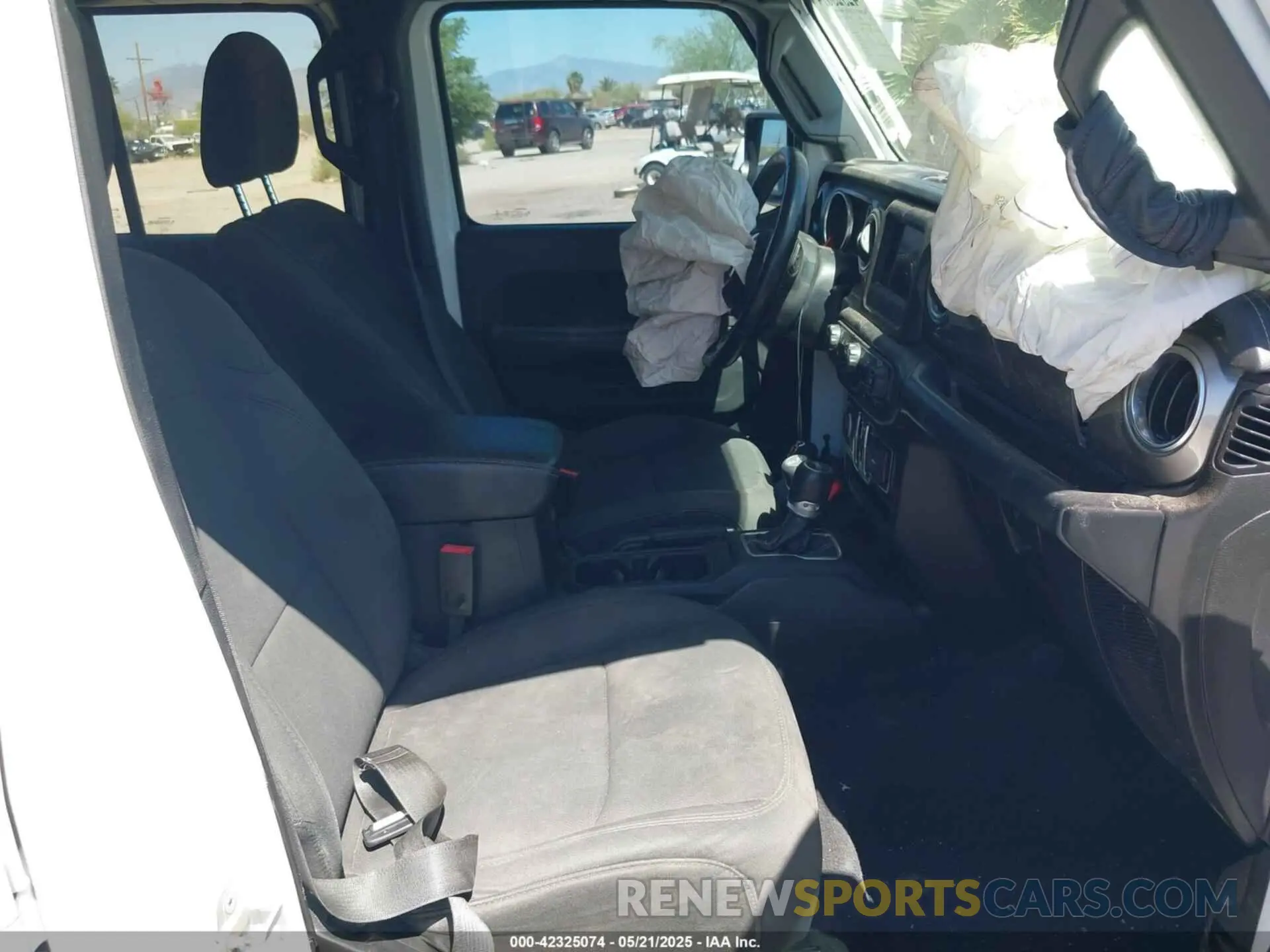 5 Photograph of a damaged car 1C4HJXEN3LW159867 JEEP WRANGLER UNLIMITED 2020
