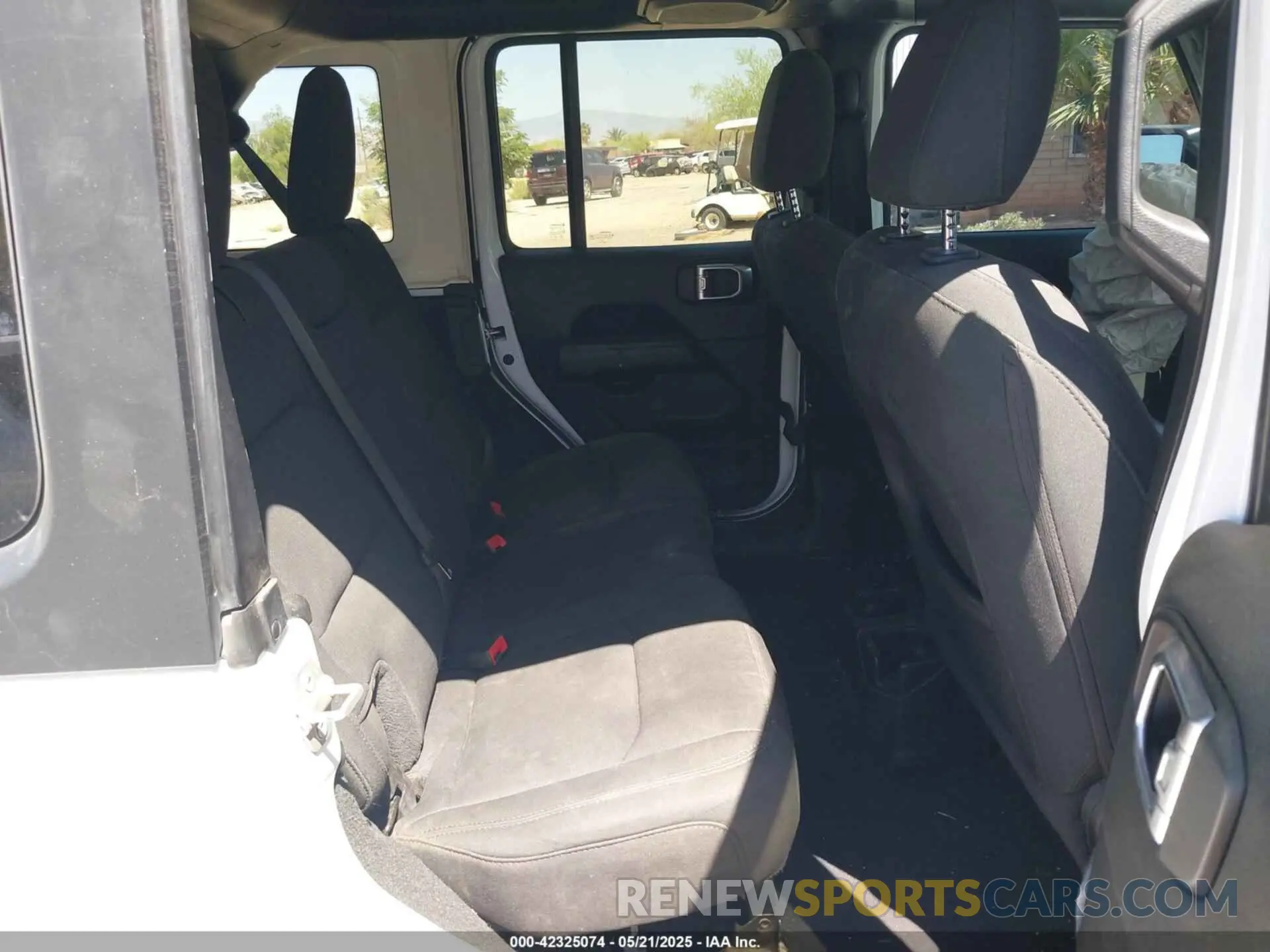 8 Photograph of a damaged car 1C4HJXEN3LW159867 JEEP WRANGLER UNLIMITED 2020