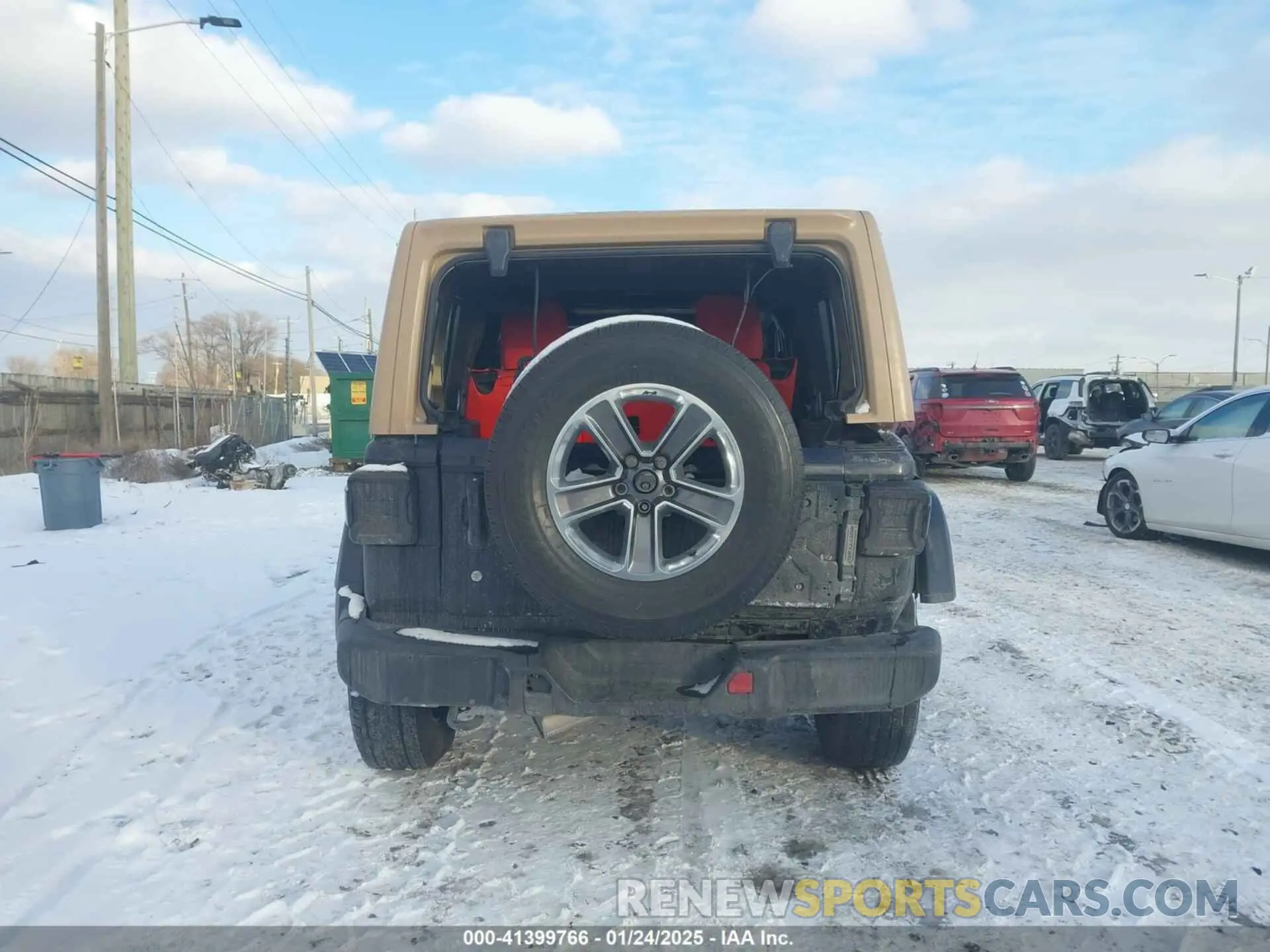 17 Photograph of a damaged car 1C4HJXEN6LW113725 JEEP WRANGLER UNLIMITED 2020
