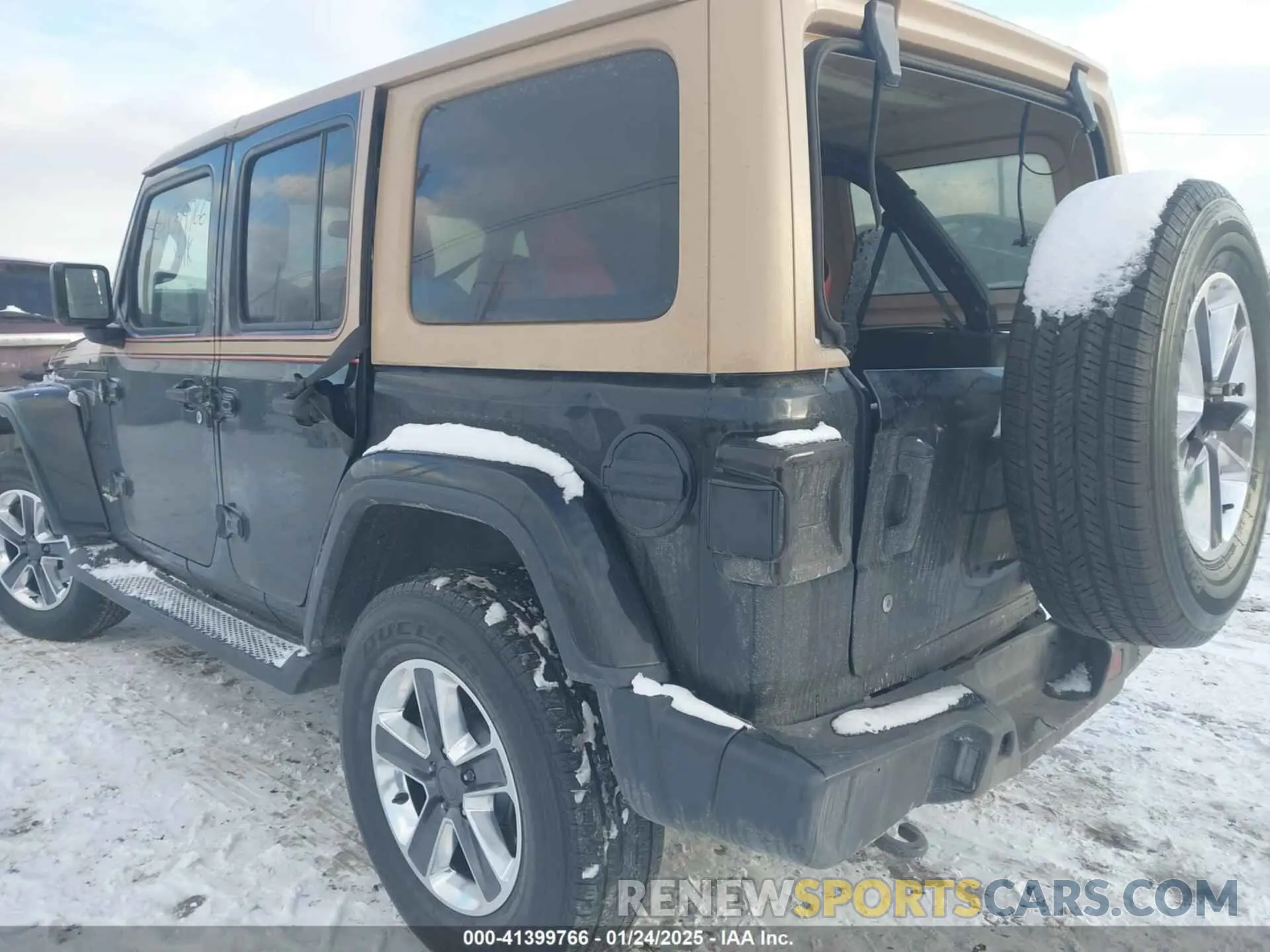 18 Photograph of a damaged car 1C4HJXEN6LW113725 JEEP WRANGLER UNLIMITED 2020
