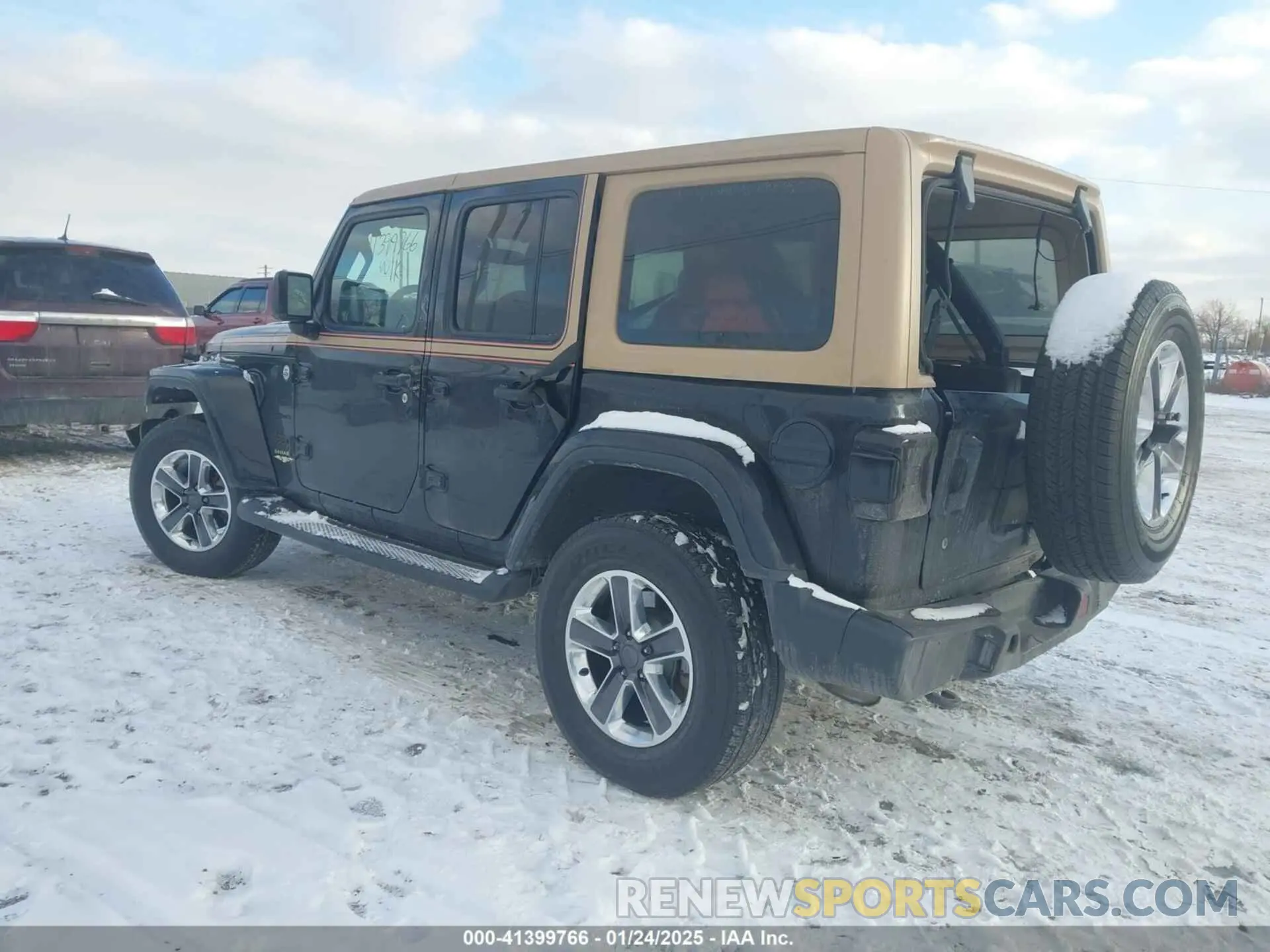 3 Photograph of a damaged car 1C4HJXEN6LW113725 JEEP WRANGLER UNLIMITED 2020