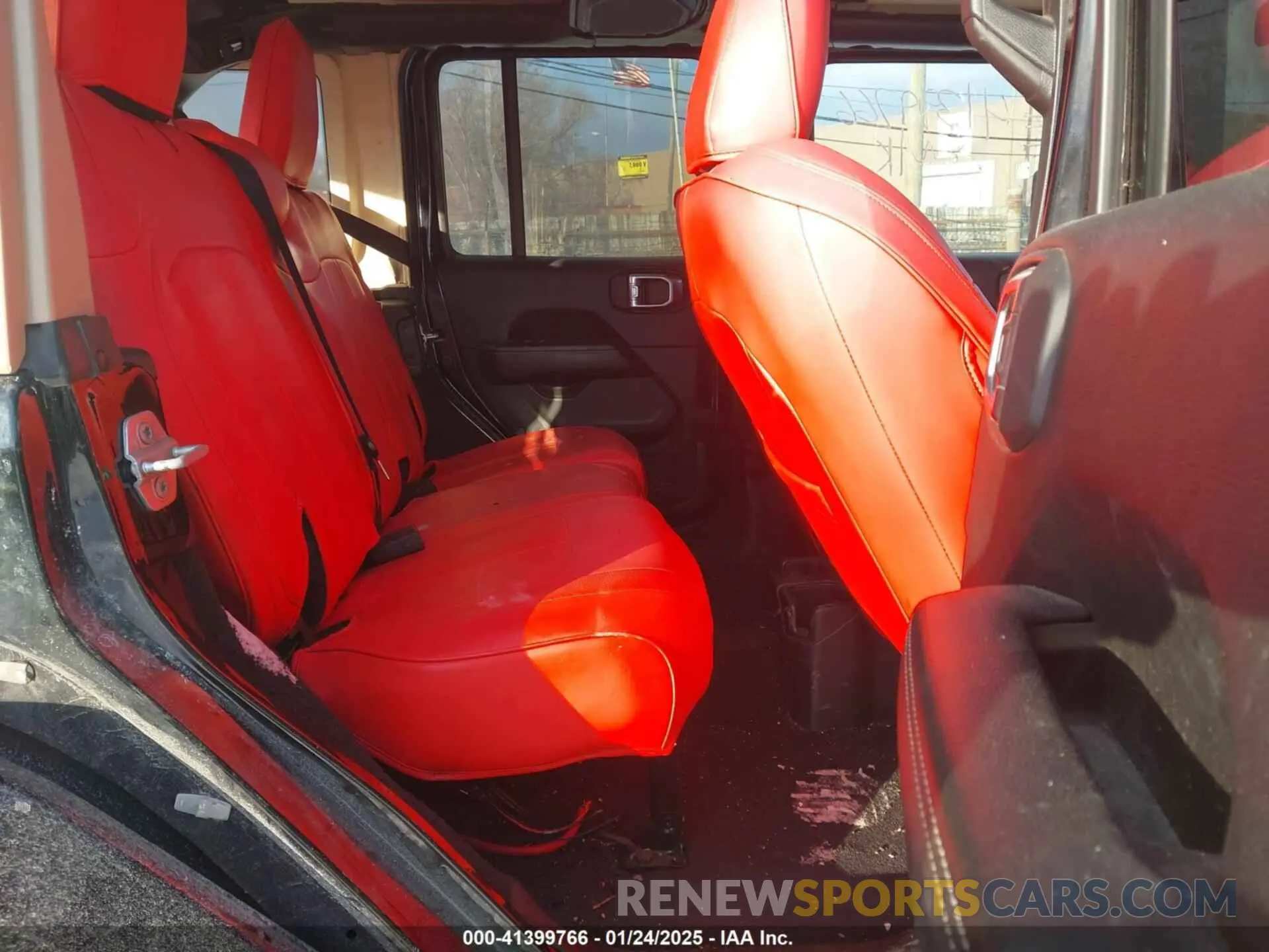 8 Photograph of a damaged car 1C4HJXEN6LW113725 JEEP WRANGLER UNLIMITED 2020
